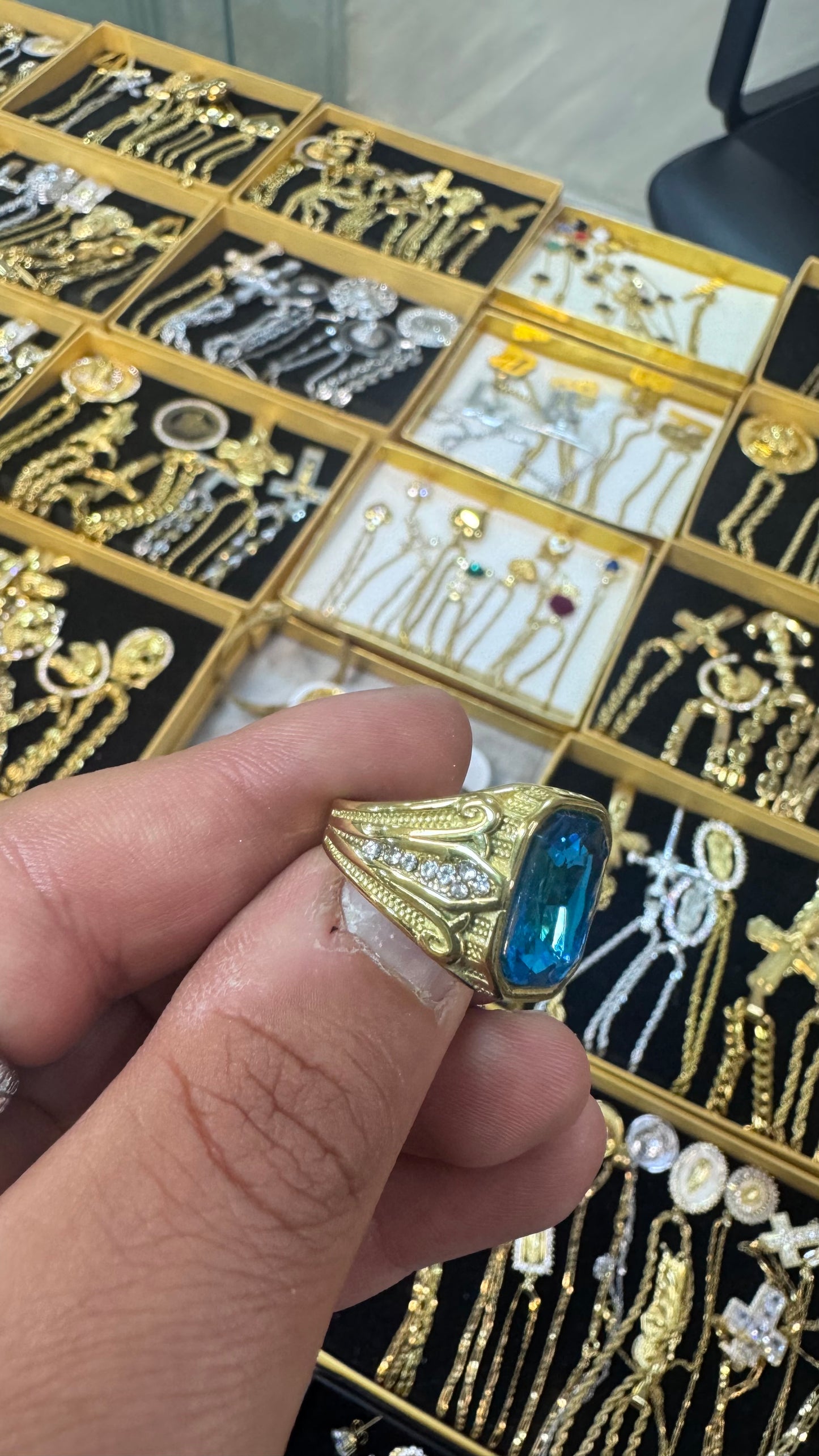 Anello RED pietra azzurra acciaio oro *70