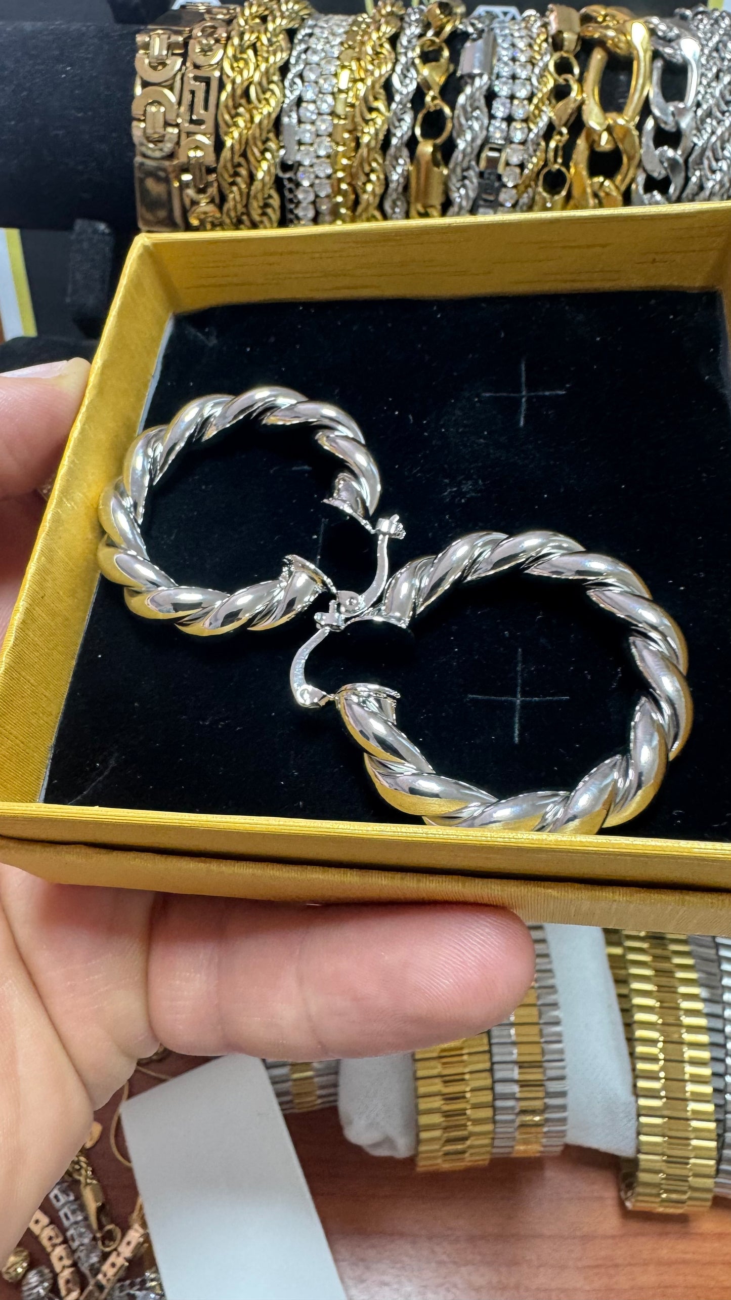 Orecchini color argento *11
