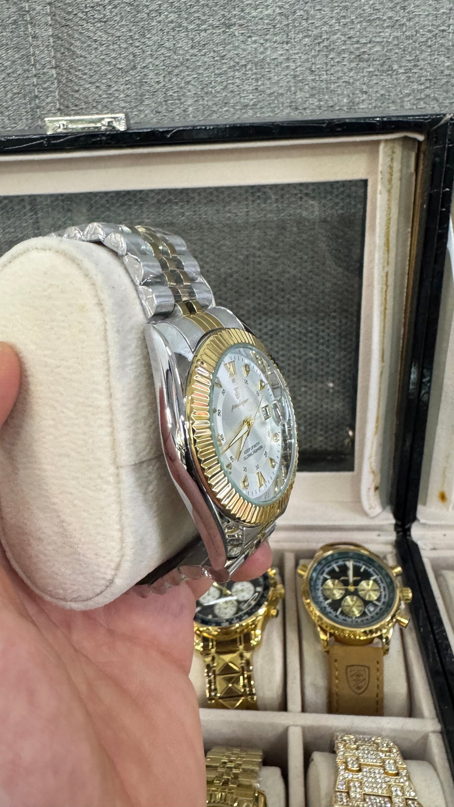 Orologio acciaio oro e argento*28