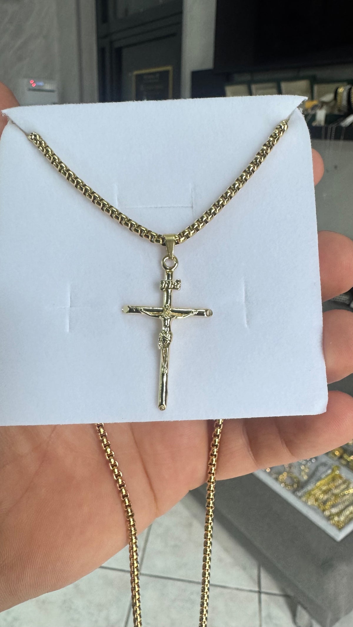 Collana con crocetta acciaio oro*56012