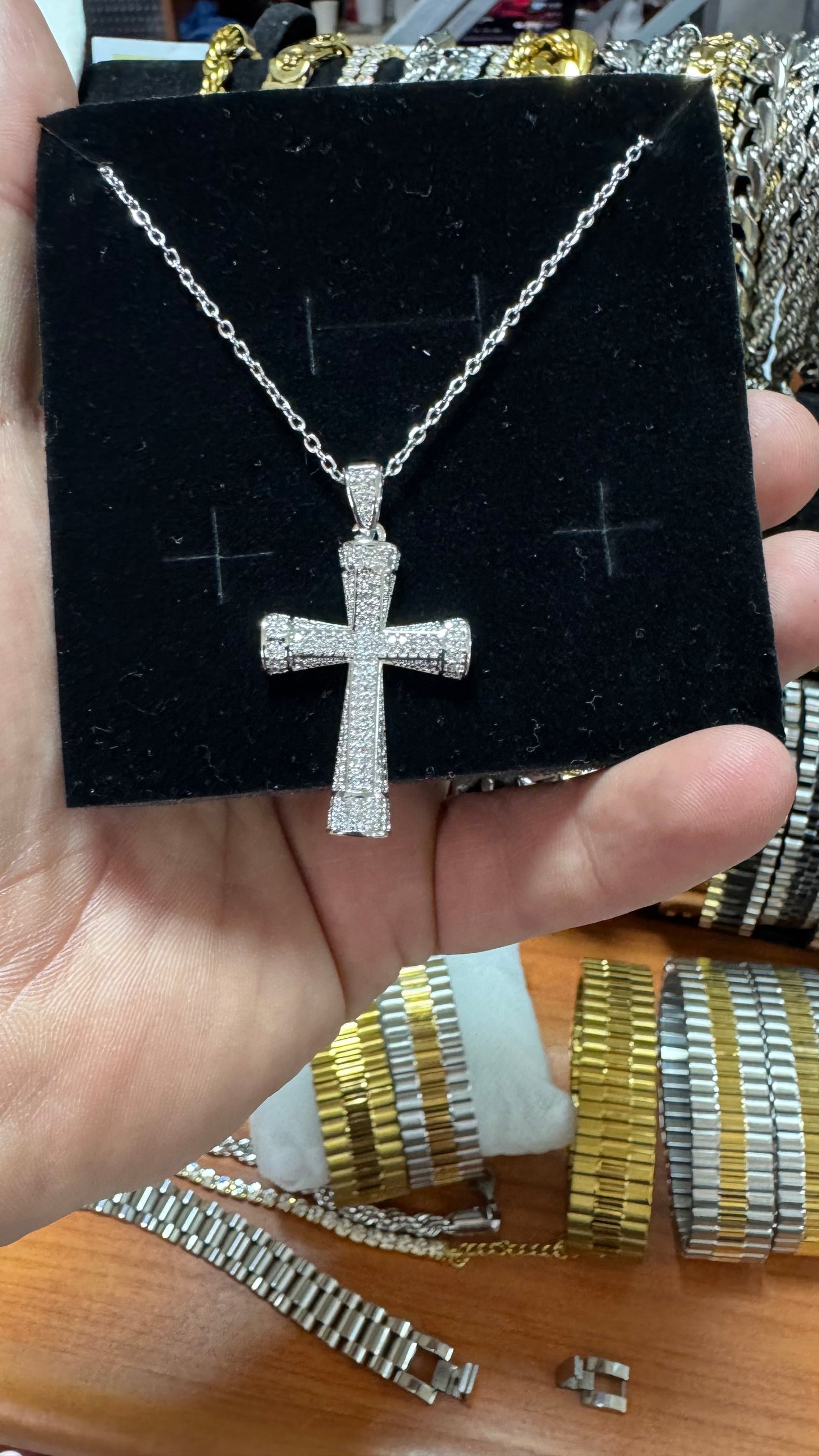 Collanina con ciondolo *41