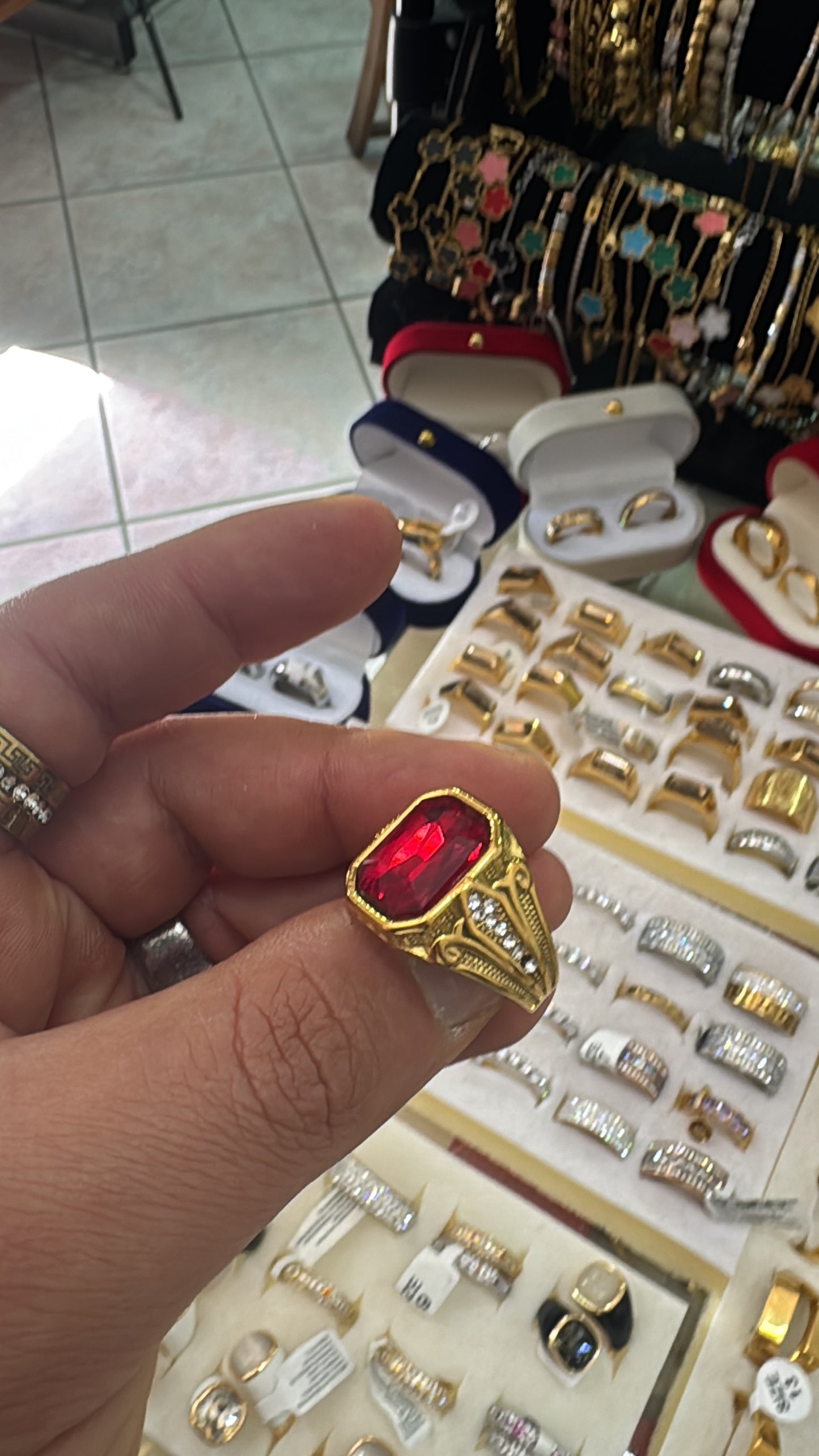 Anello testa RED pietra rossa acciaio oro *67