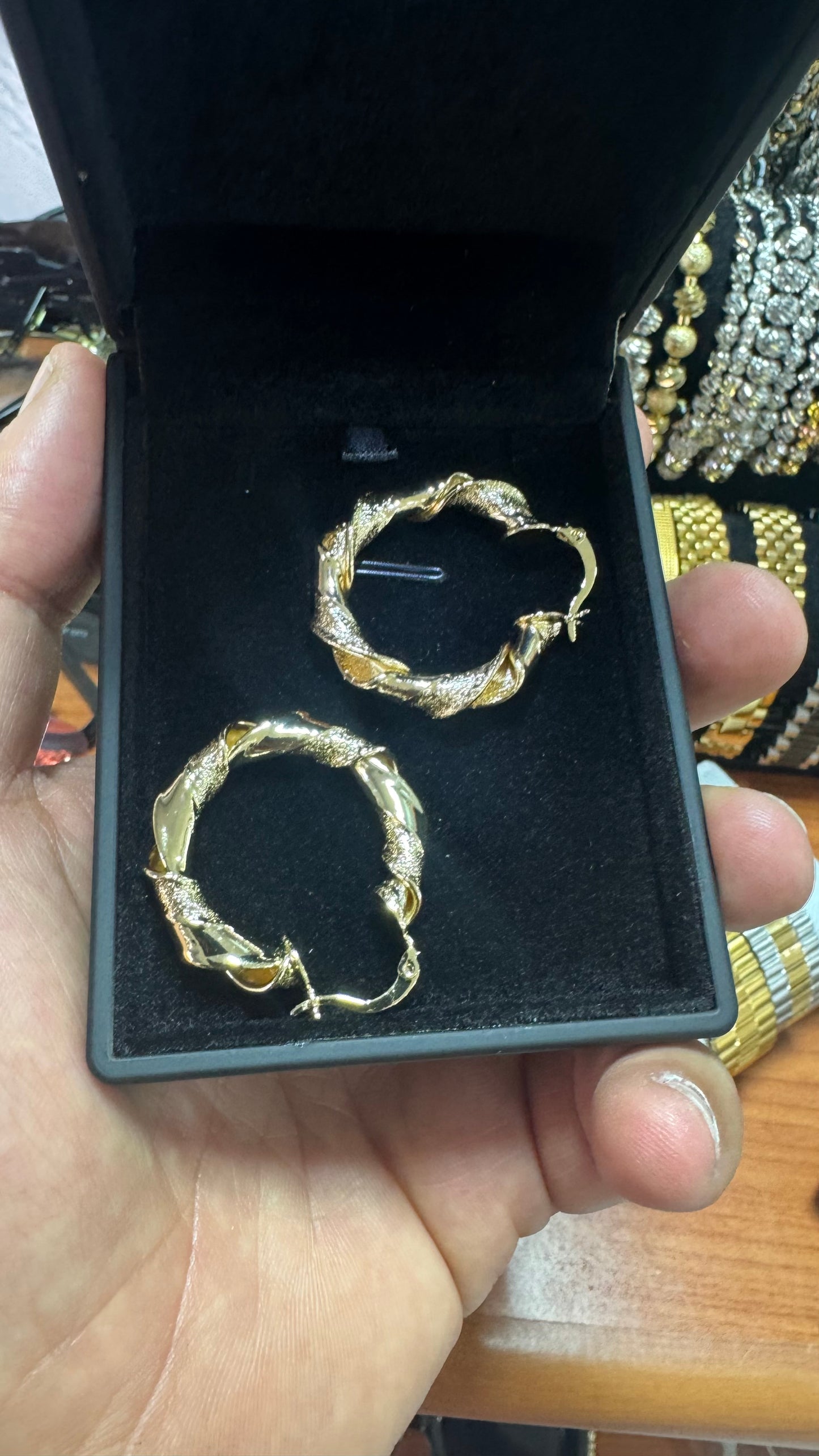 Orecchini intrecciati donna *44