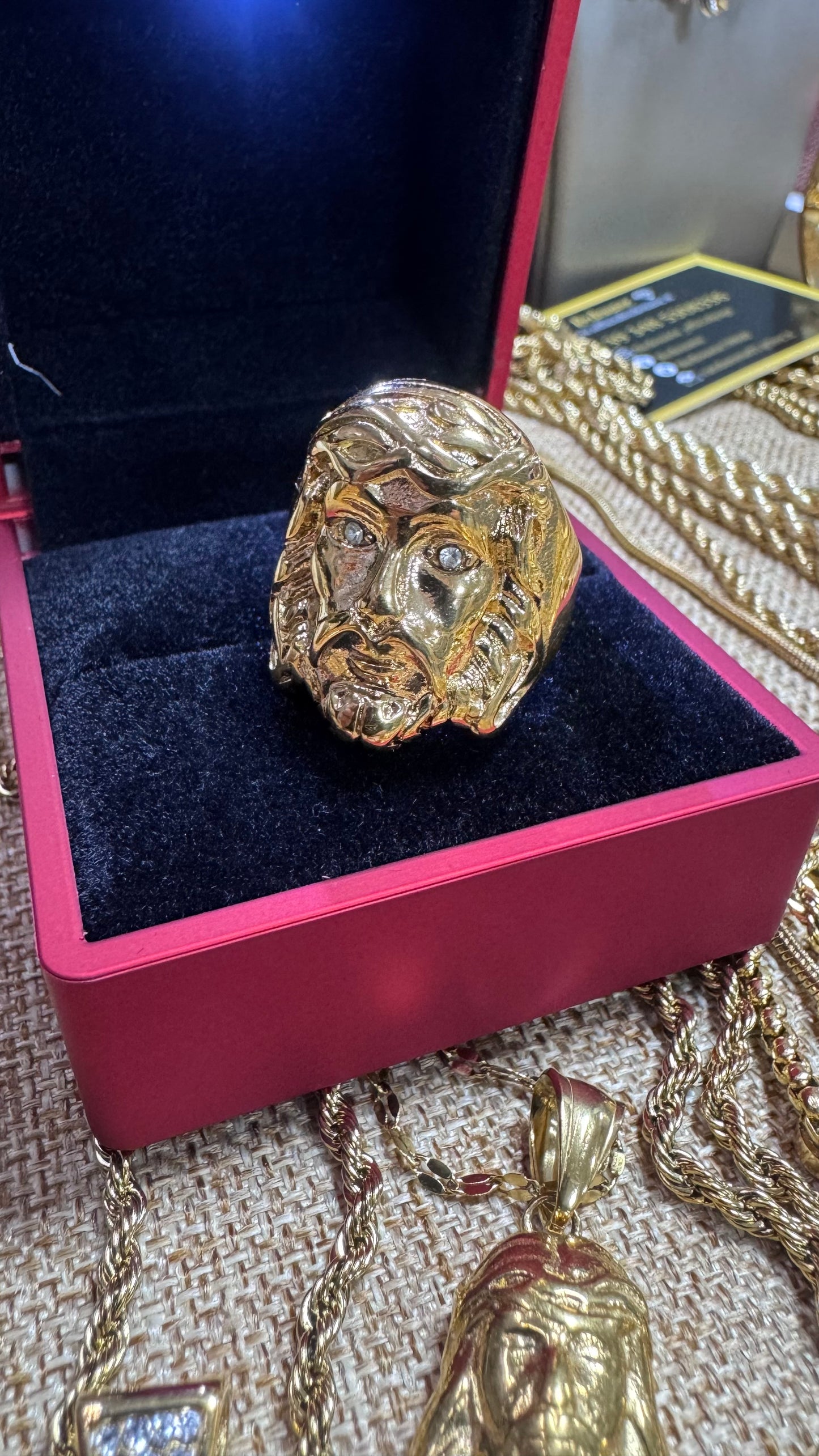 Anello testa di Gesù acciaio oro *66