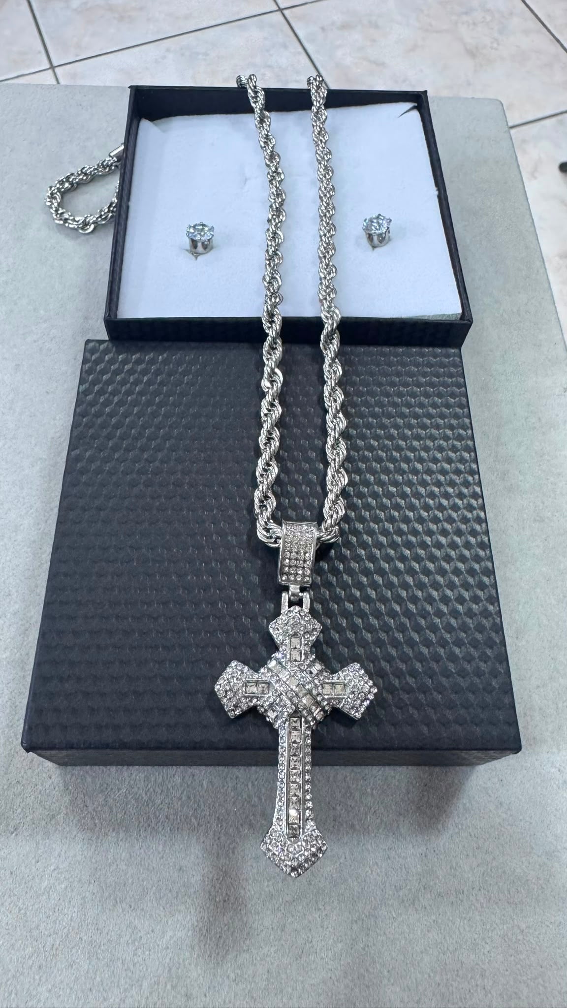 Combo kit croce pave' e orecchini acciaio *264