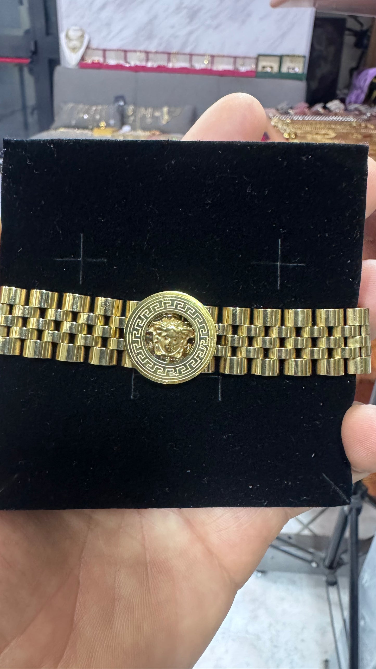 Bracciale giubileo medusa acciaio oro*46