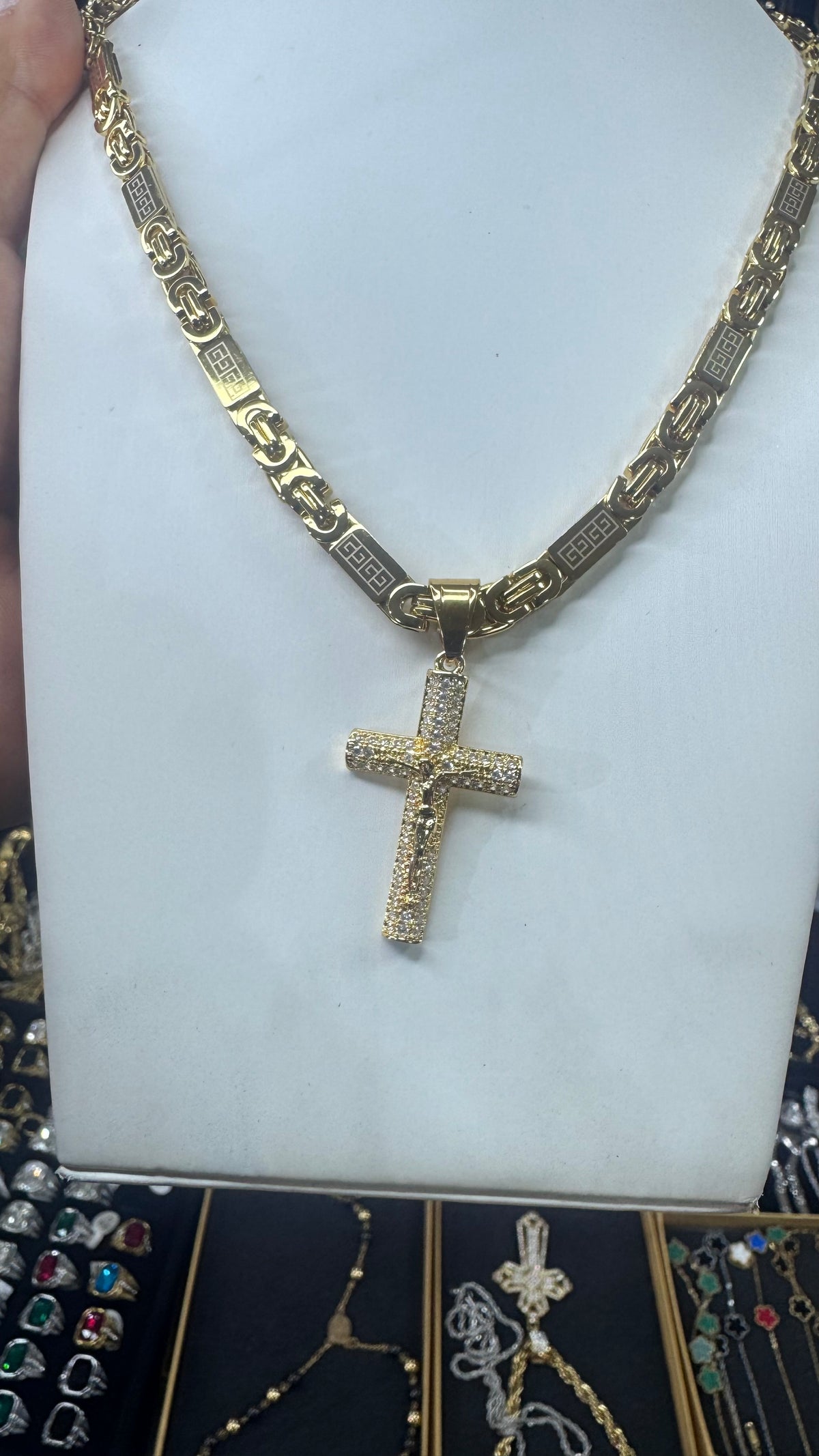Collana piastra con croce Rio Media acciaio oro *381