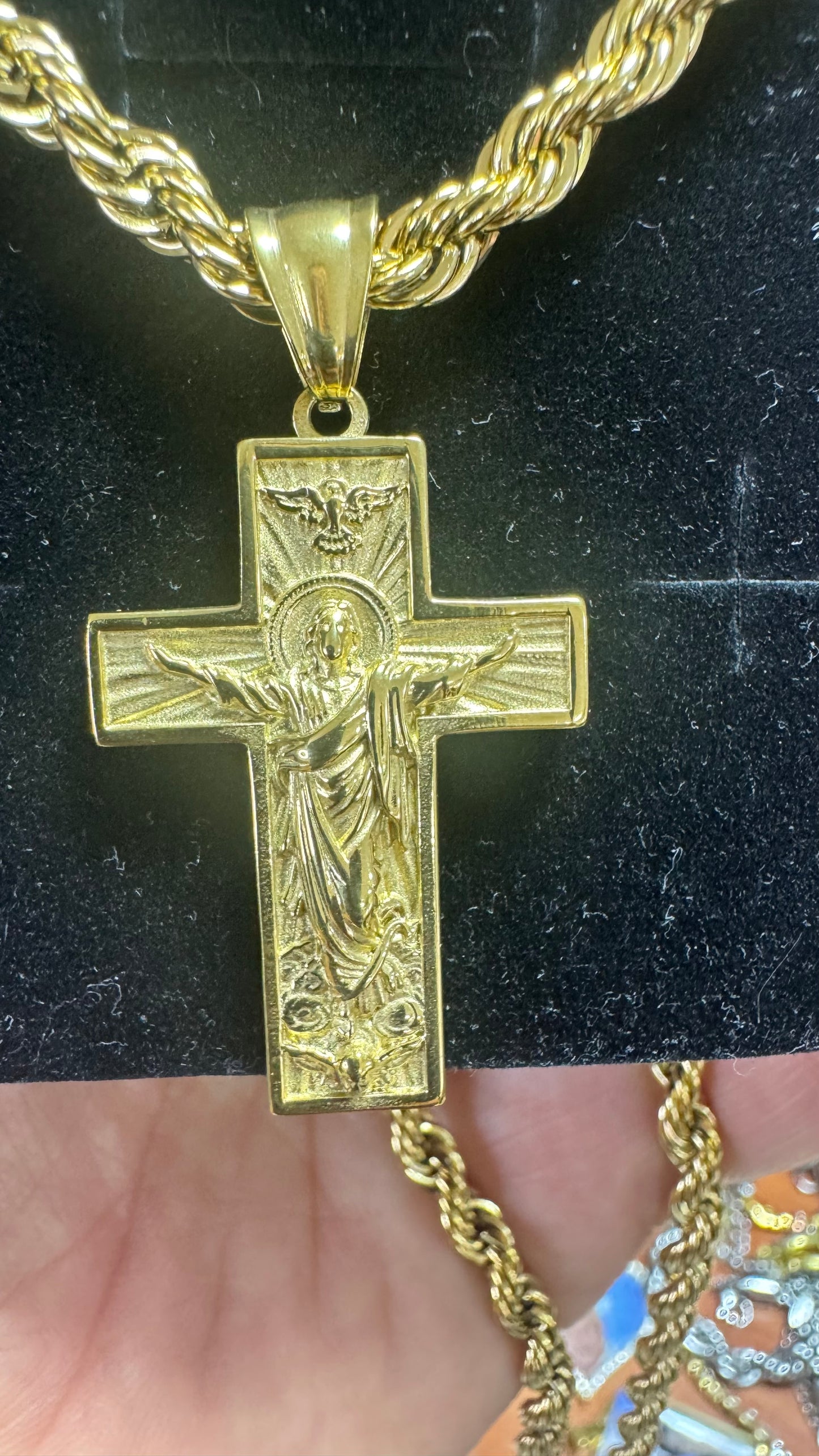 Collana con croce acciaio oro*63
