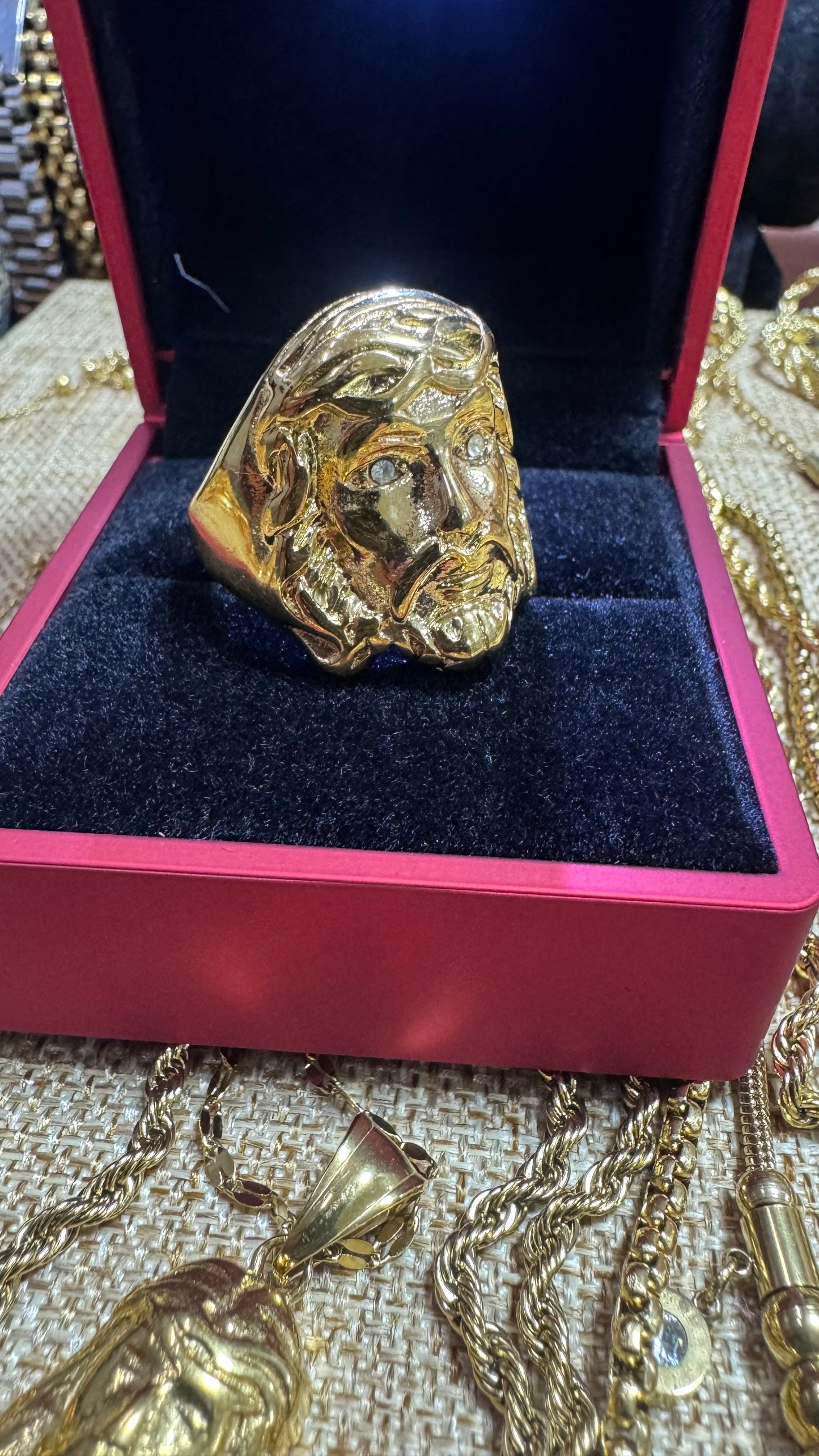 Anello testa di Gesù acciaio oro *66