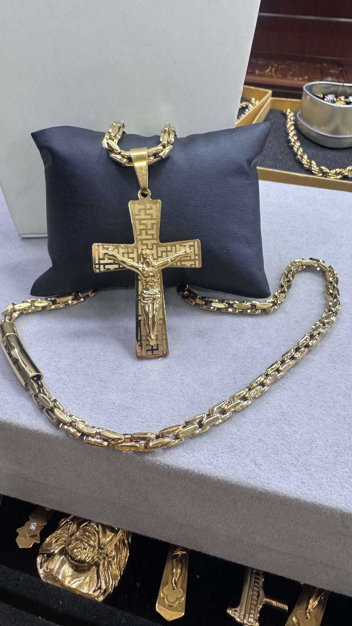 Collana con croce acciaio oro Ibiza *3002
