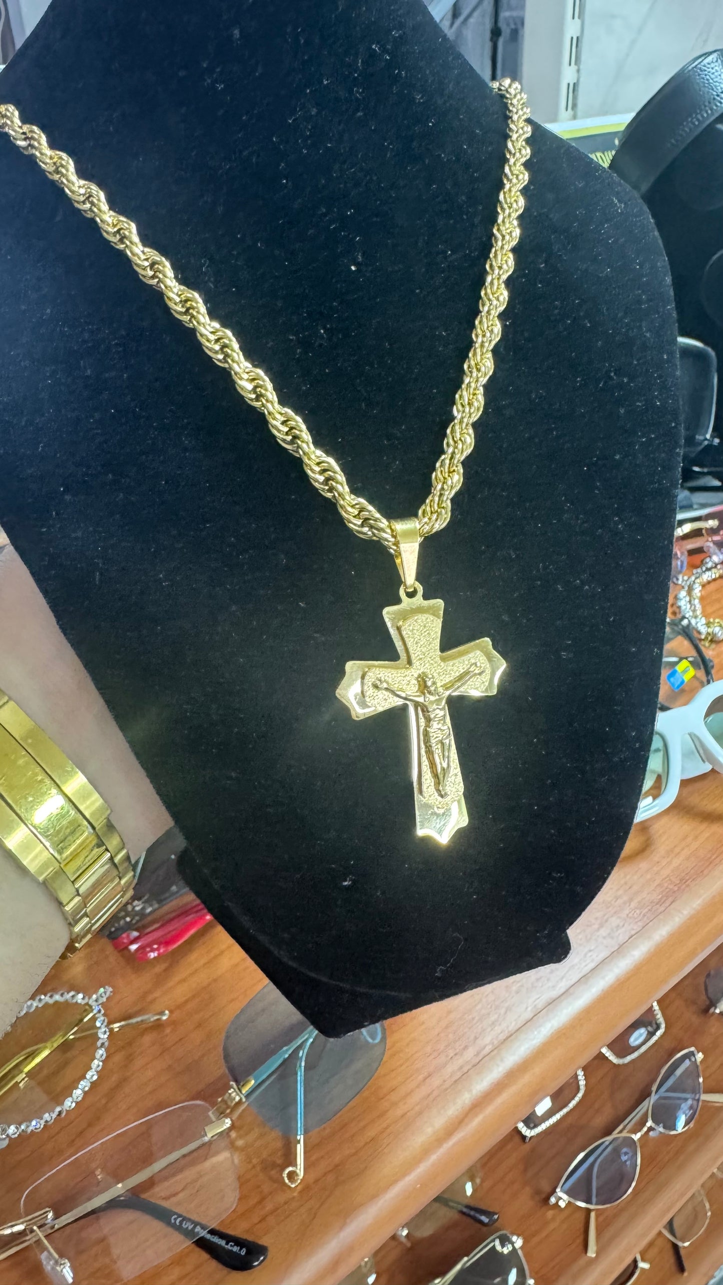 Collana con croce acciaio oro*61