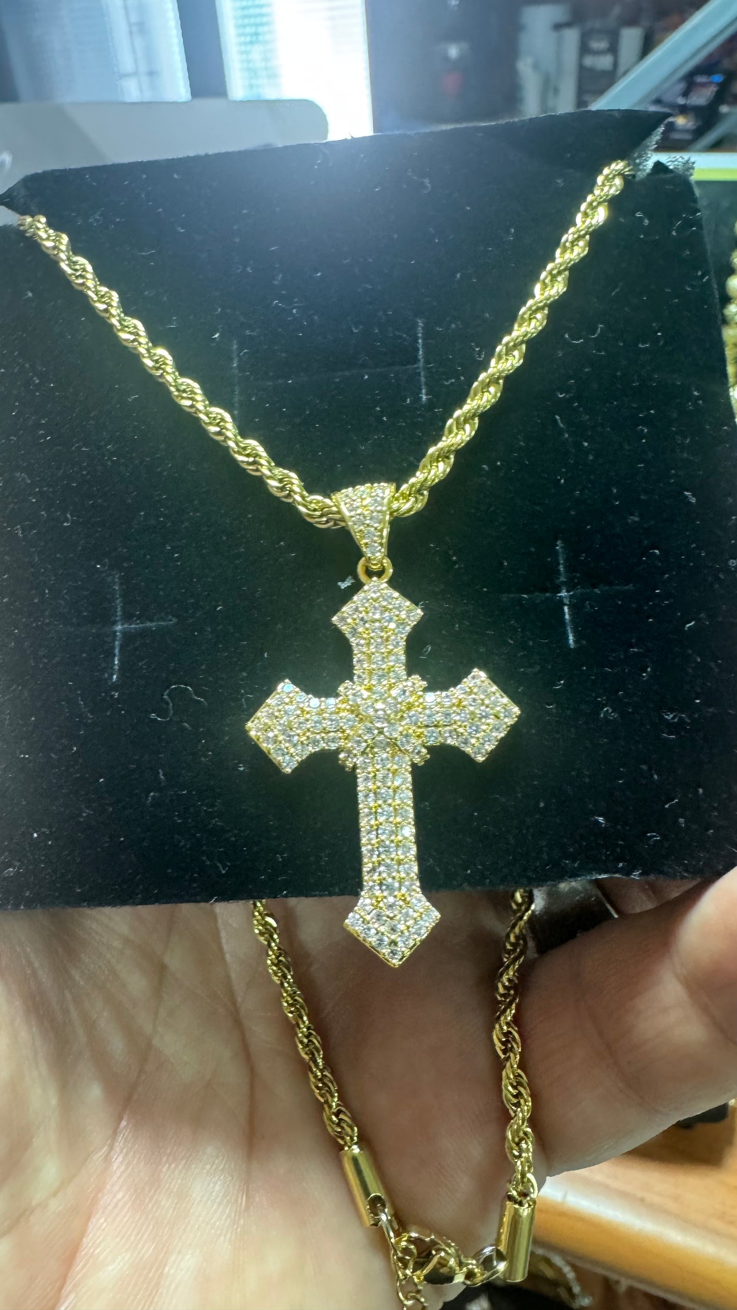 Collana con croce geolier acciaio oro *71