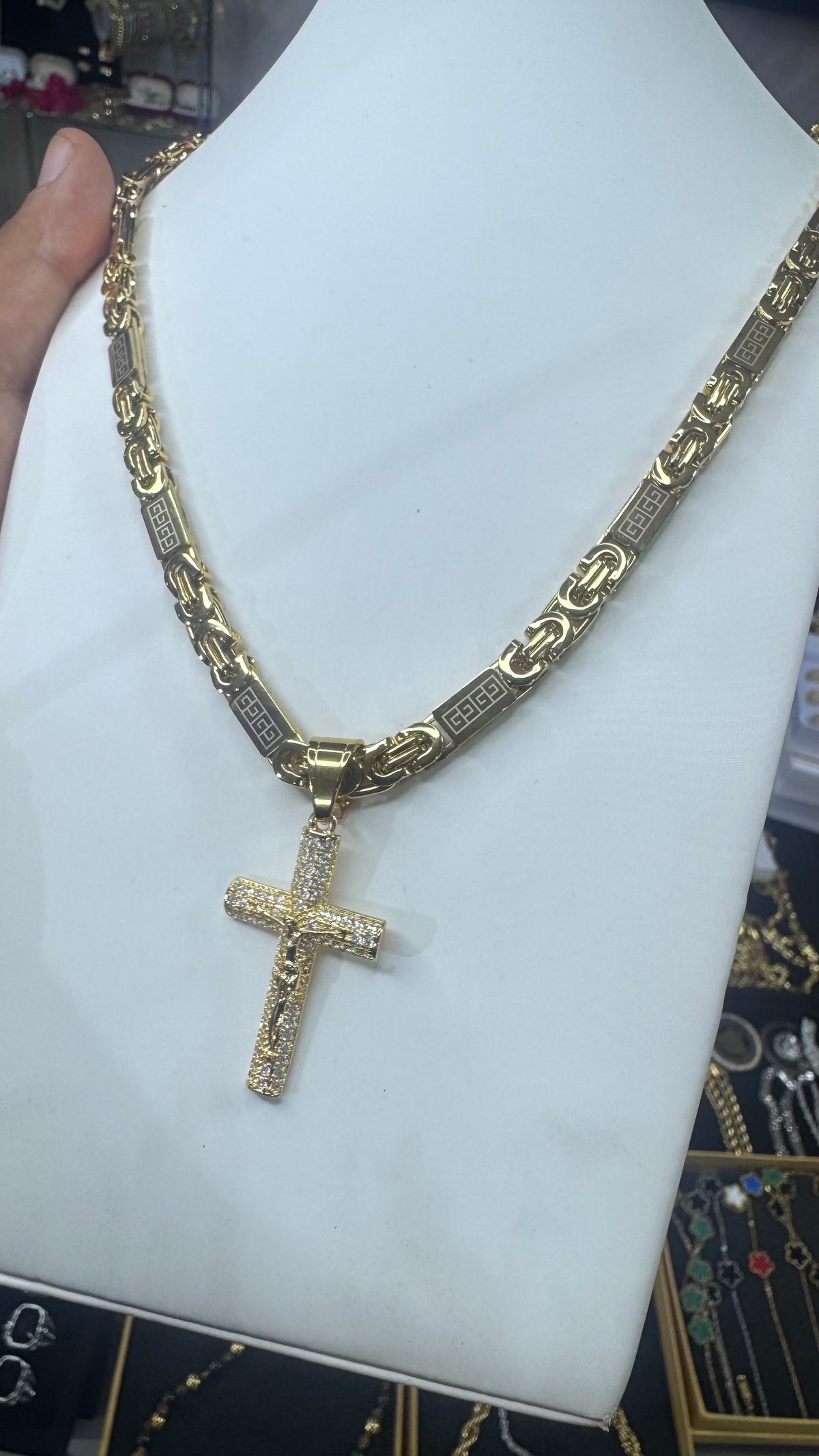 Collana piastra con croce Rio Media acciaio oro *381