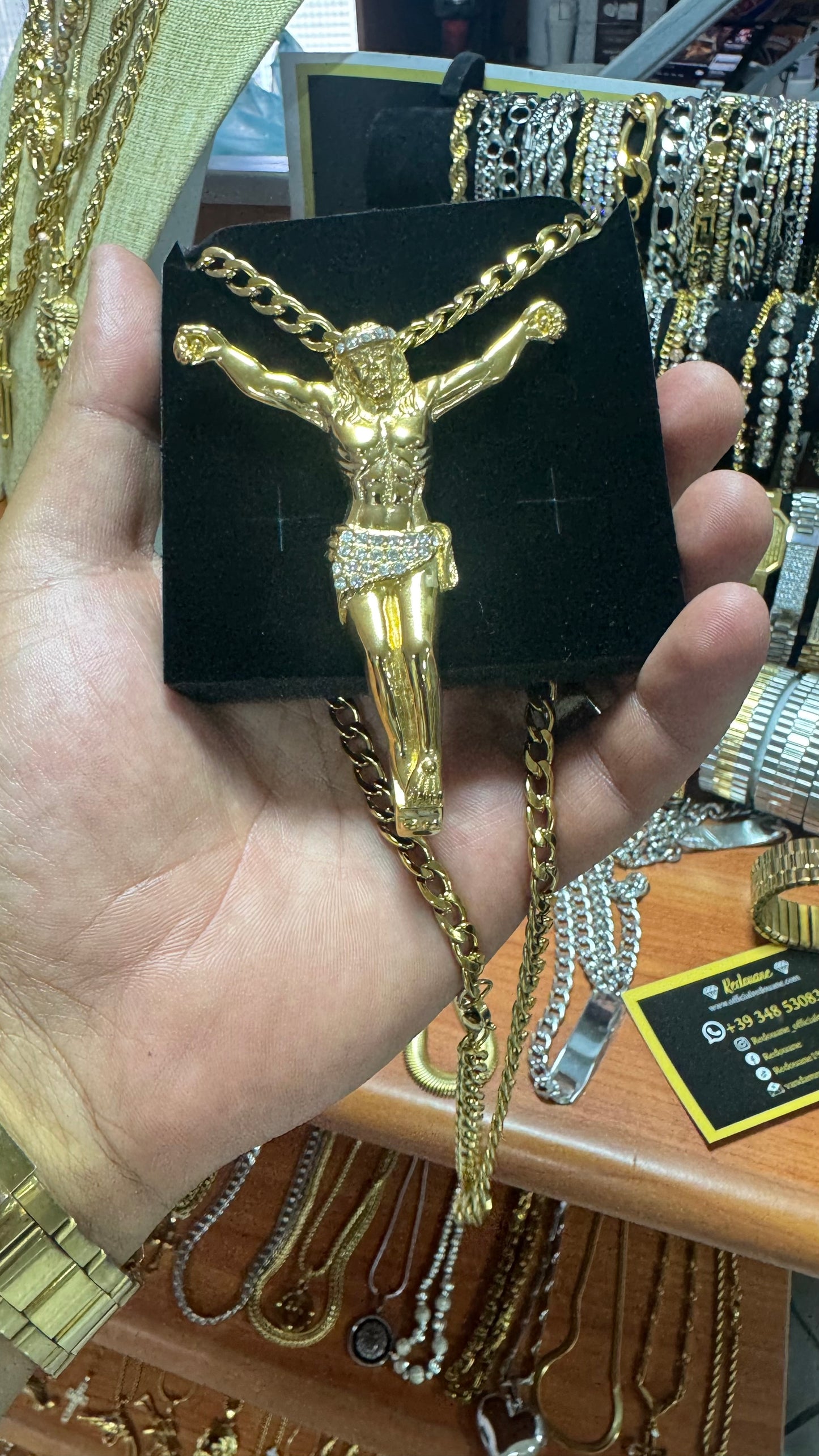 Collana lunga con Gesù grande acciaio oro *336