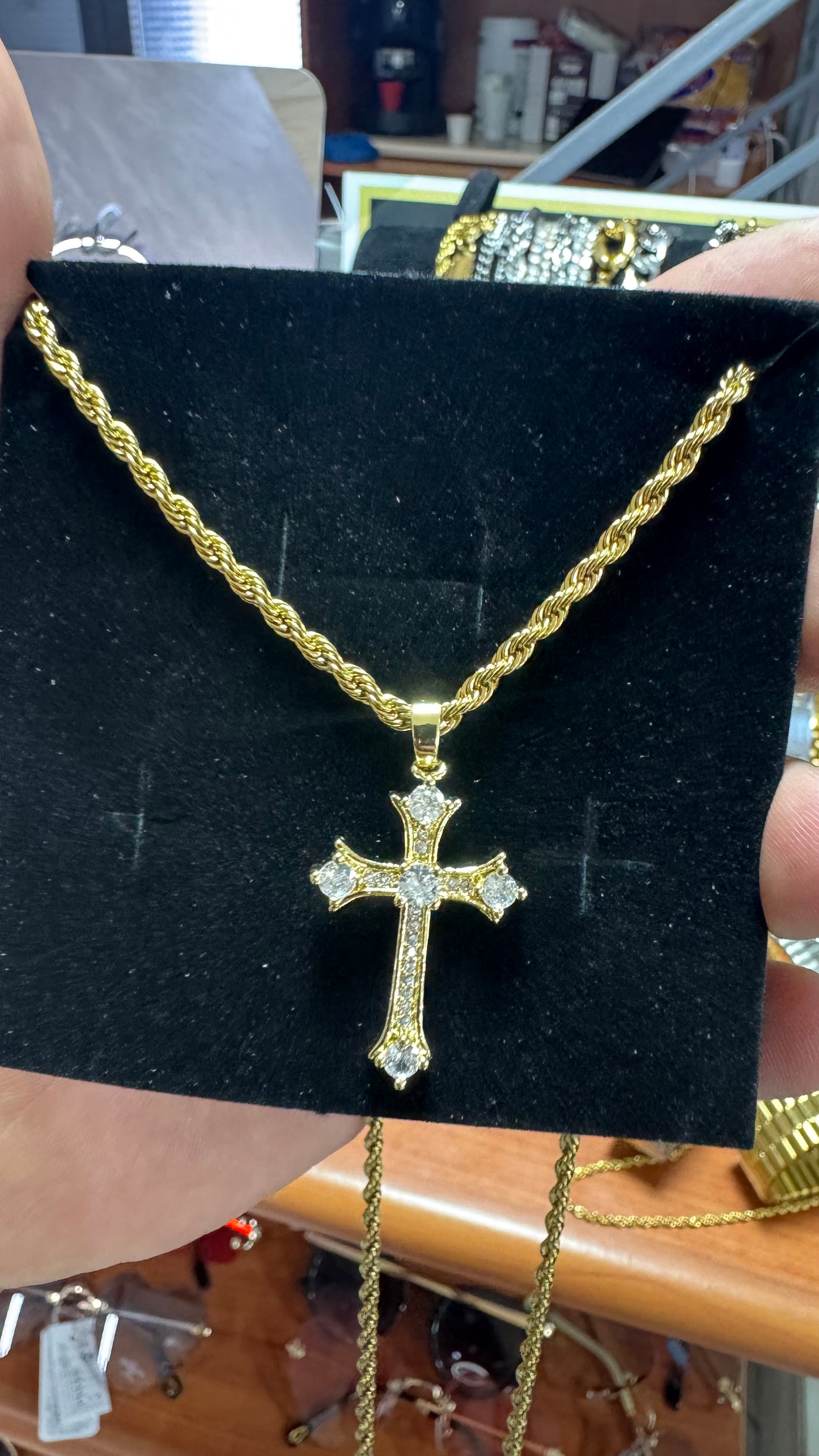 Collanina con croce acciaio oro *67