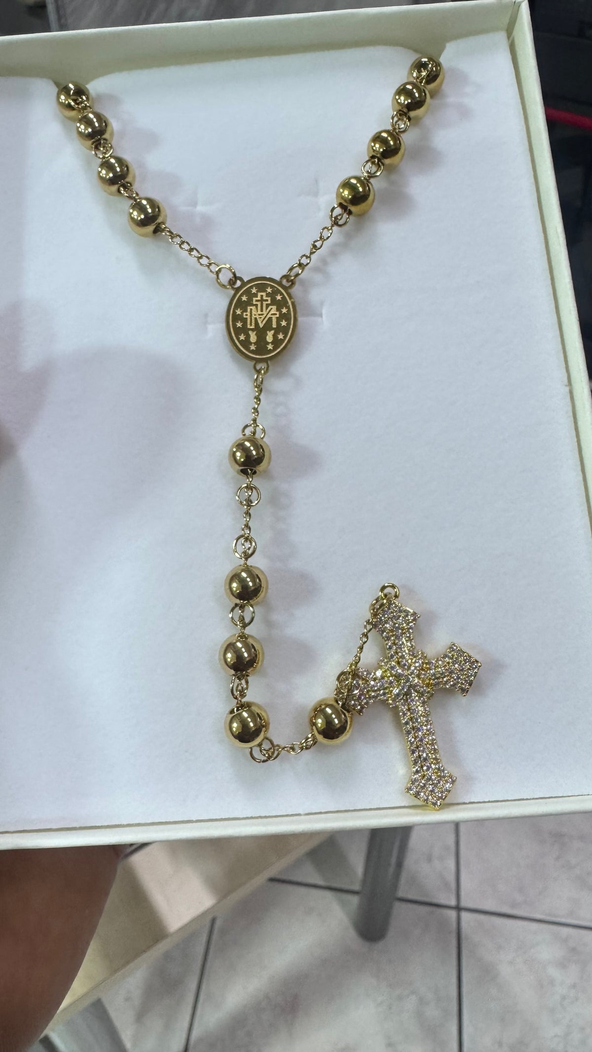 Rosario 8 mm 70 cm con croce geolier acciaio oro *5663