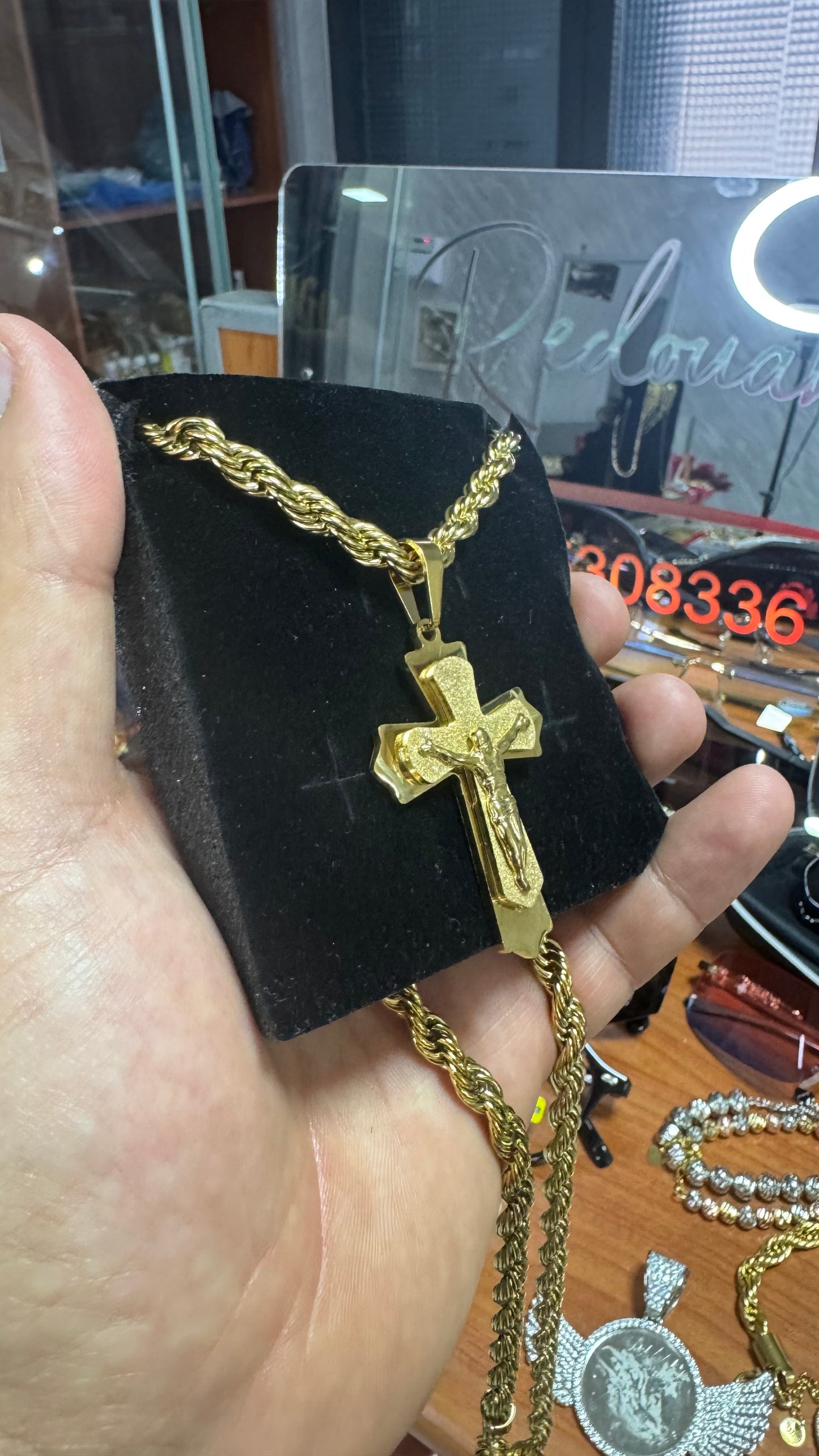 Collana con croce acciaio oro*61