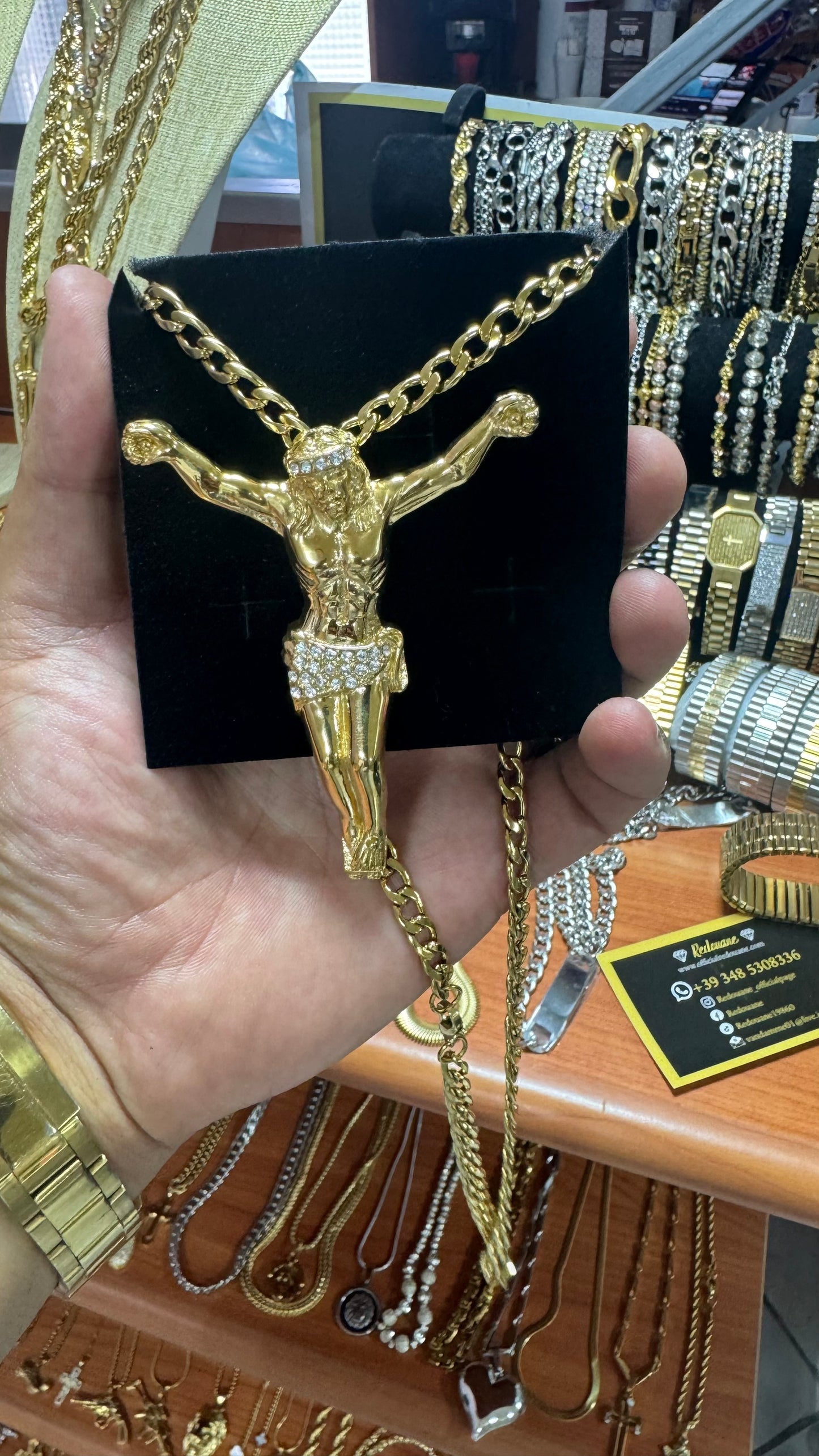 Collana lunga con Gesù grande acciaio oro *336