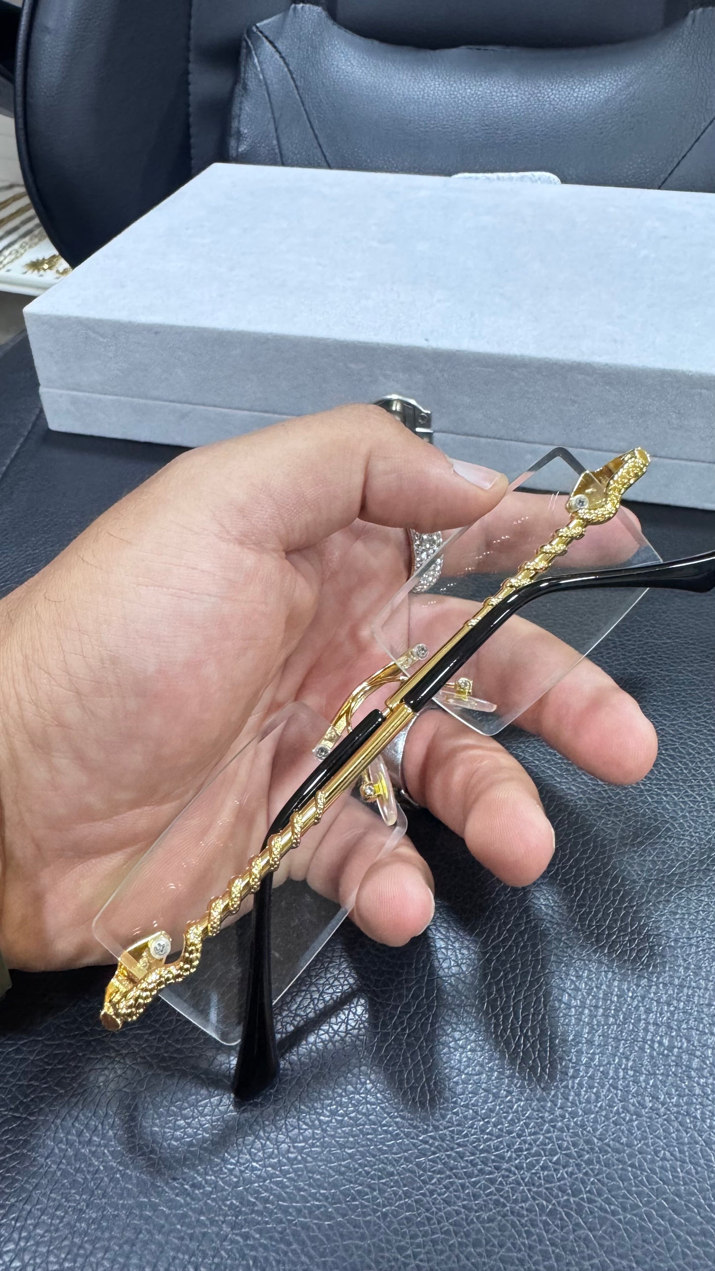 Occhiali neutri modello snake unisex *69