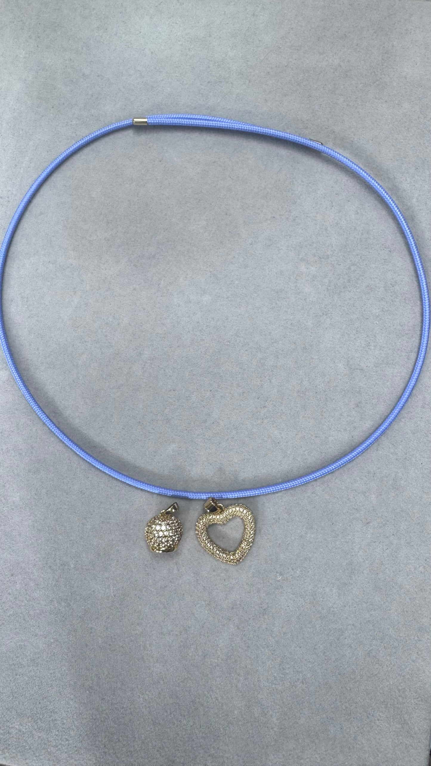 Collana magnetic più 2 charm *299