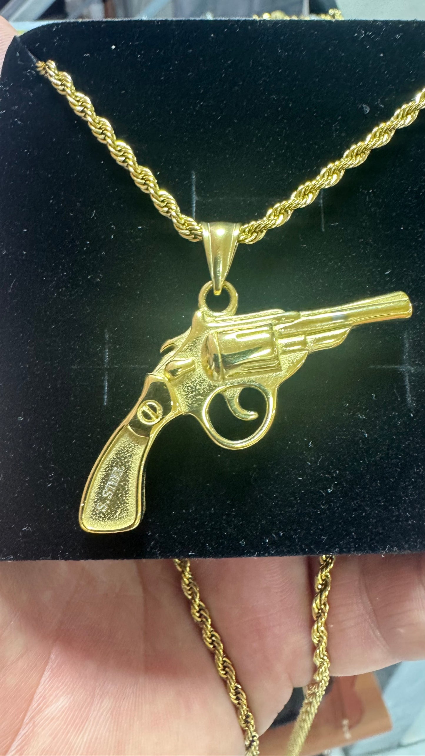 Collana con ciondolo acciaio oro *70