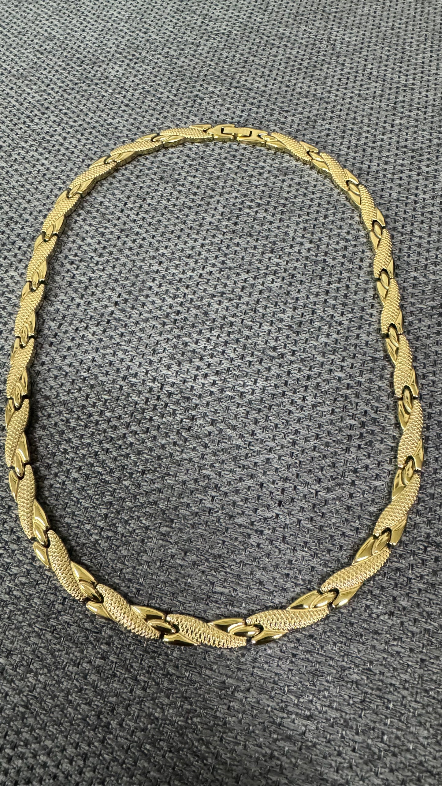 Collana a piastra girocollo acciaio oro* 44