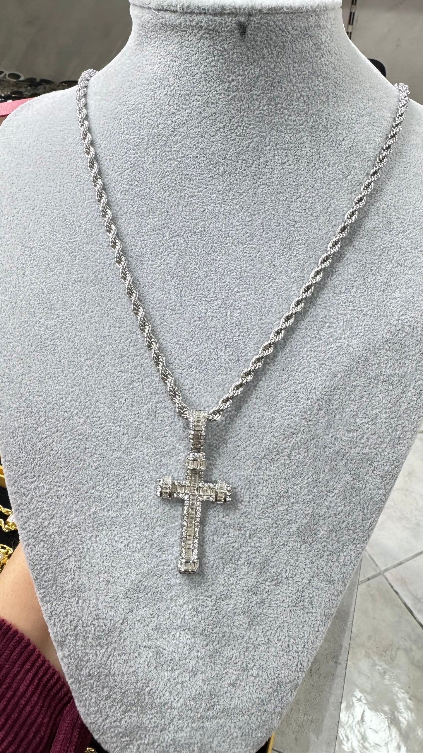 Collana corda acciaio con croce zirconata *709