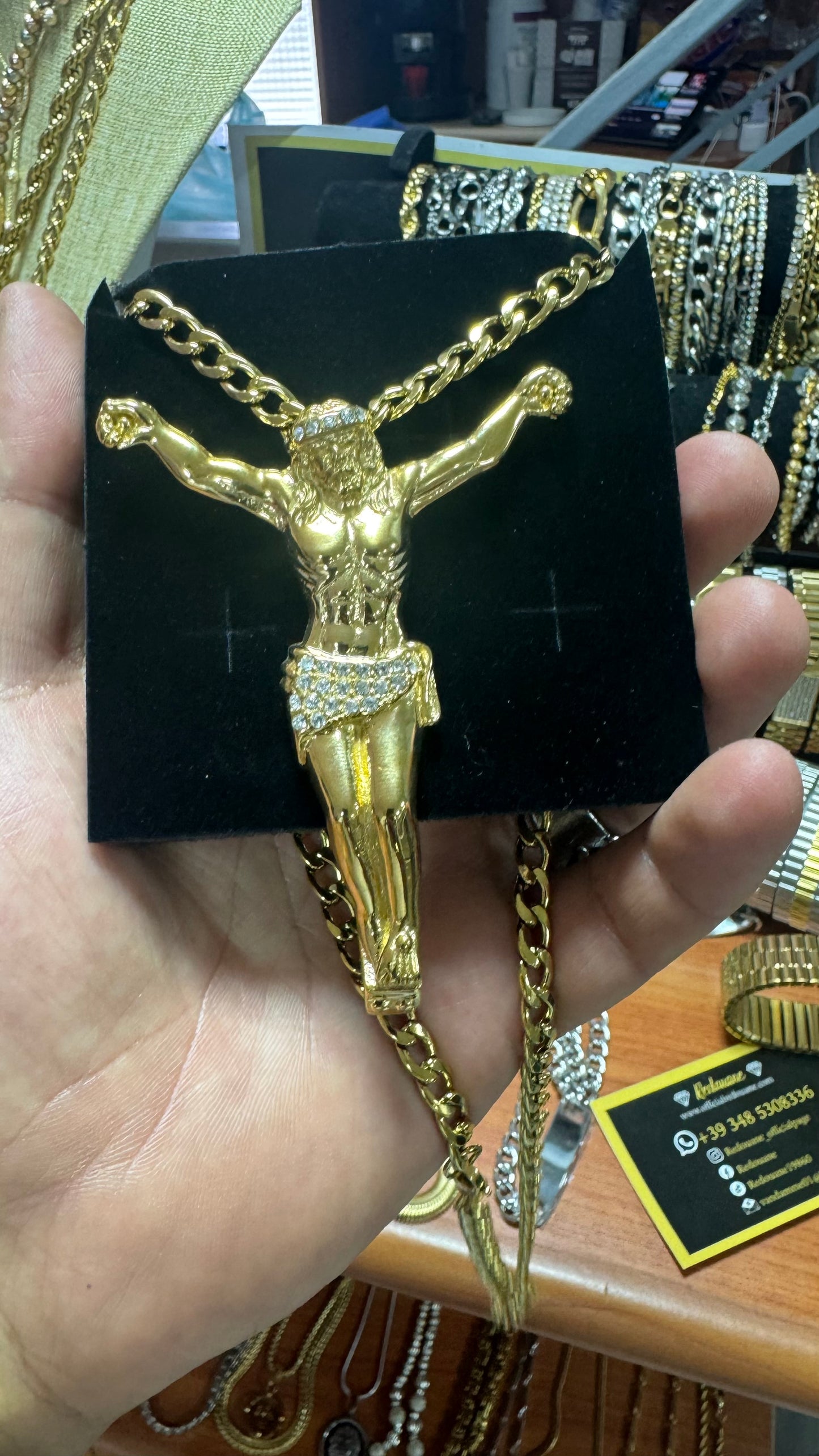Collana lunga con Gesù grande acciaio oro *336