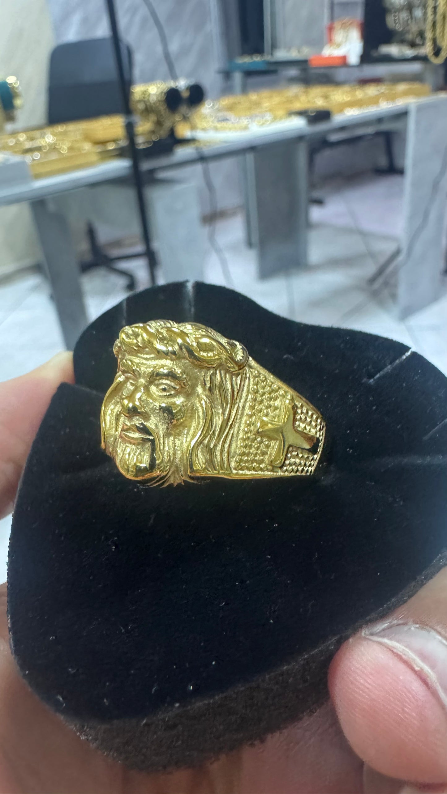 Anello testa di Gesù acciaio oro *67