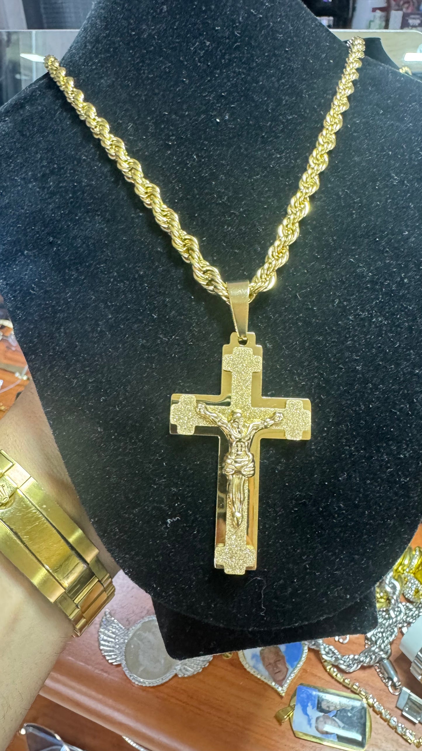 Collana con croce acciaio oro*60
