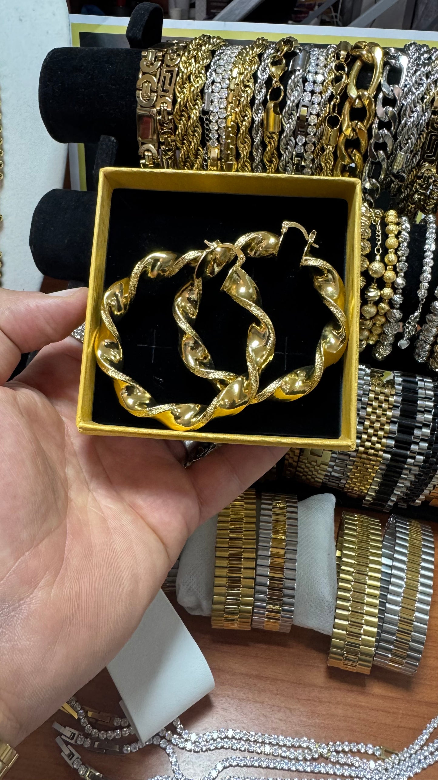 Orecchini intrecciati donna *10