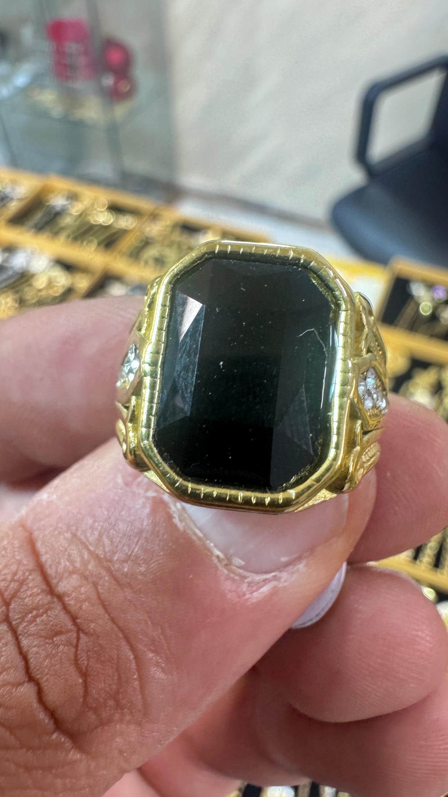 Anello RED pietra nera acciaio oro *69