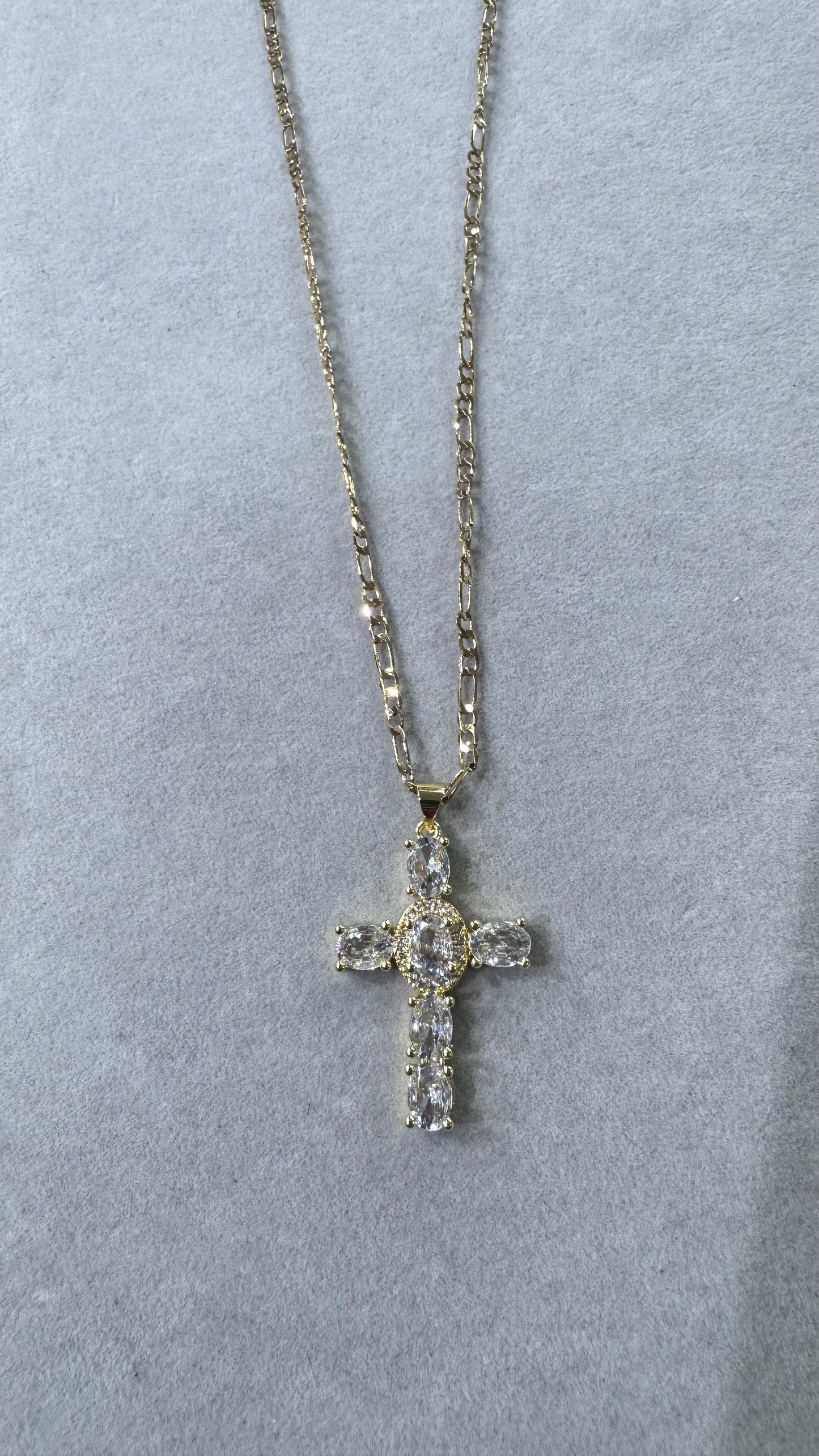 Collana con croce zirconata acciaio oro *4401