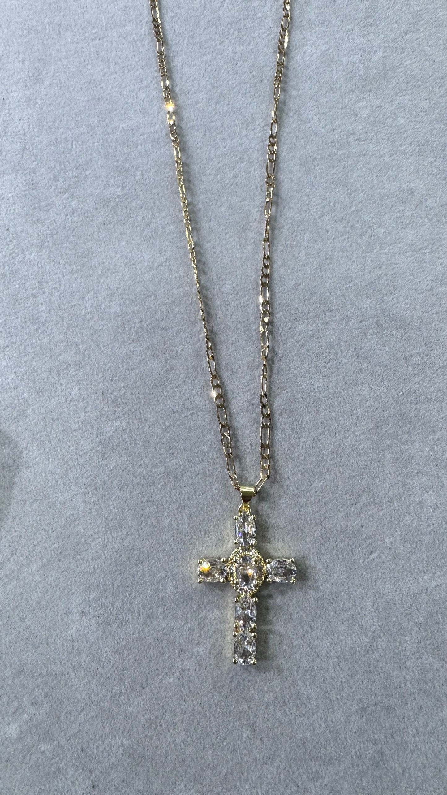 Collana con croce zirconata acciaio oro *4401
