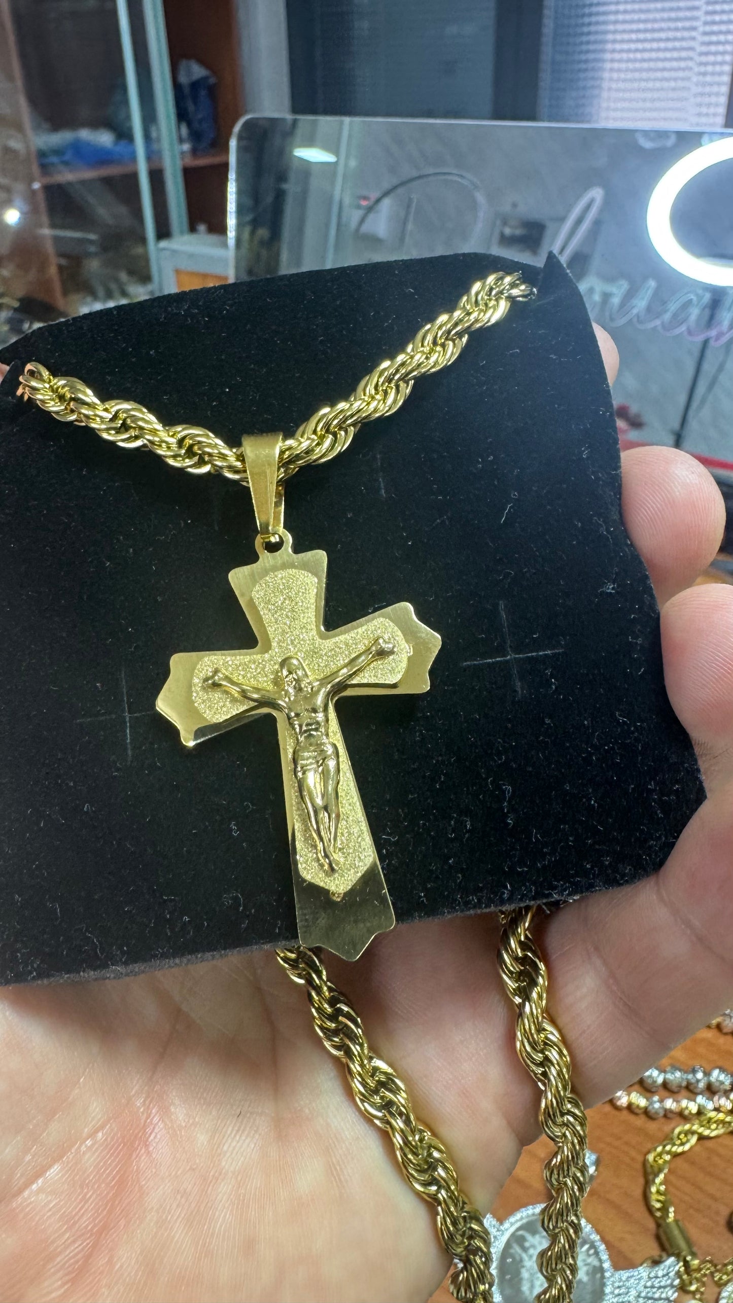 Collana con croce acciaio oro*61