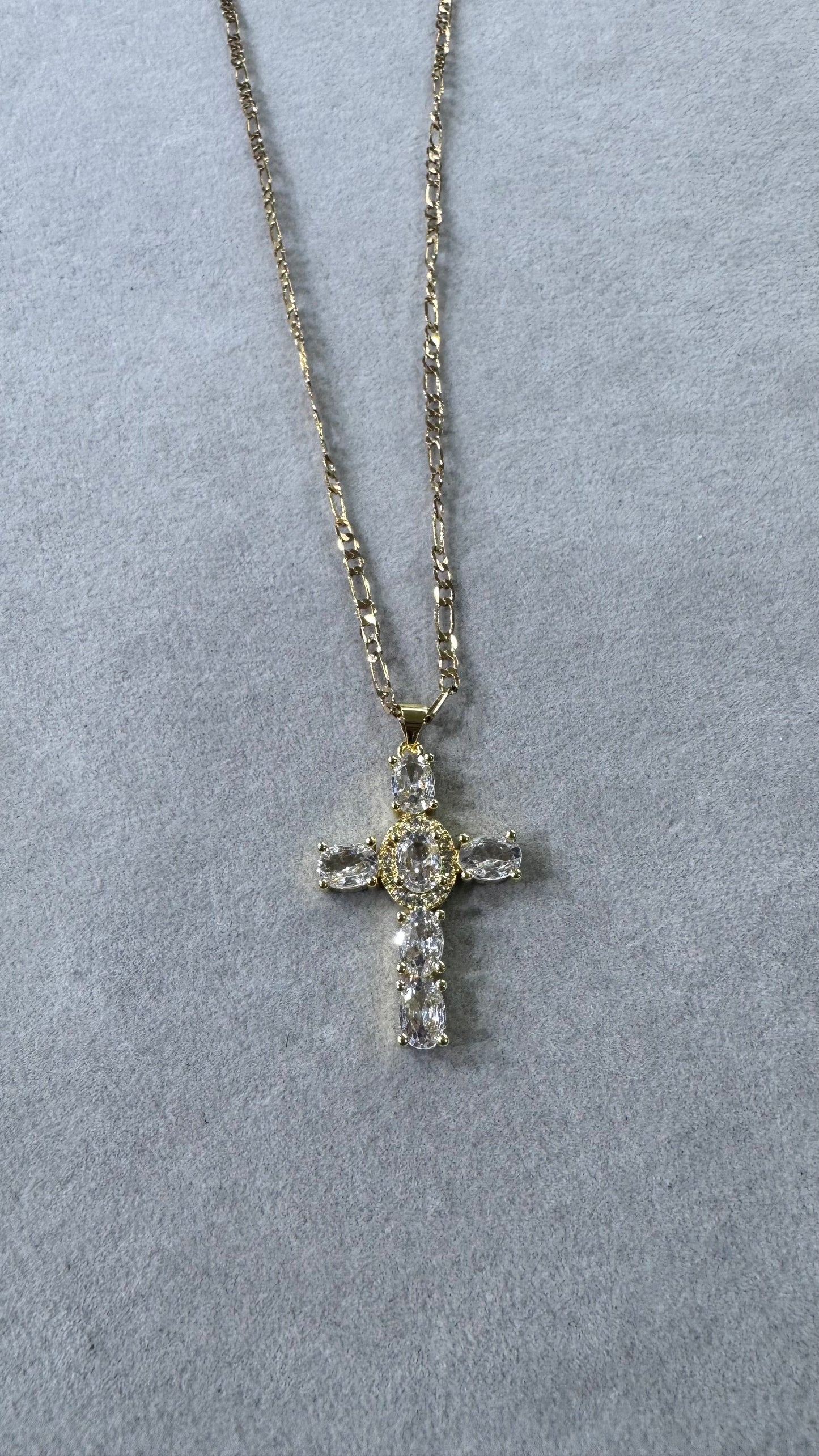 Collana con croce zirconata acciaio oro *4401