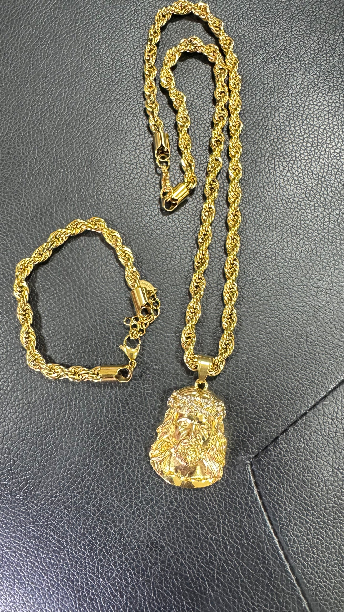 Combo kit Gesù oro acciaio *109