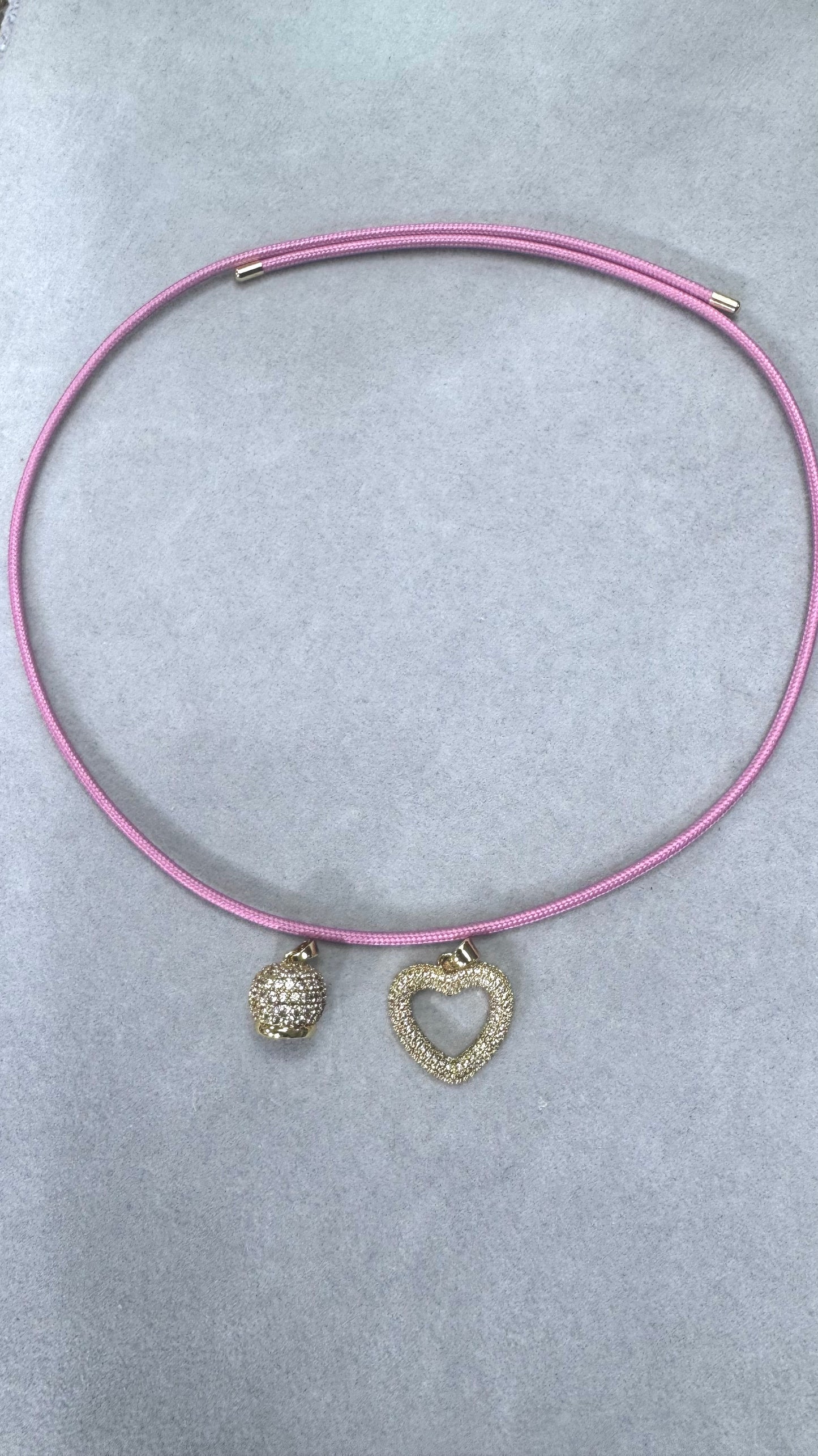 Collana magnetic più 2 charm *299