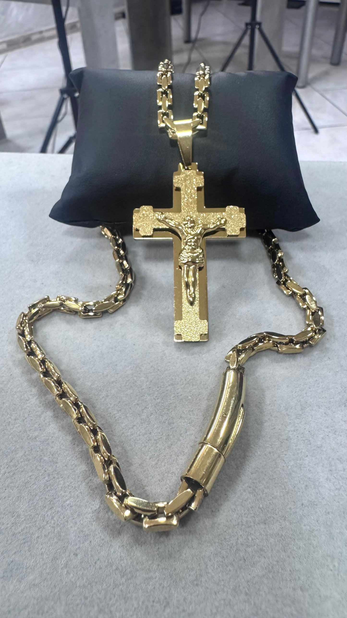 Collana con croce acciaio oro Ibiza *3001