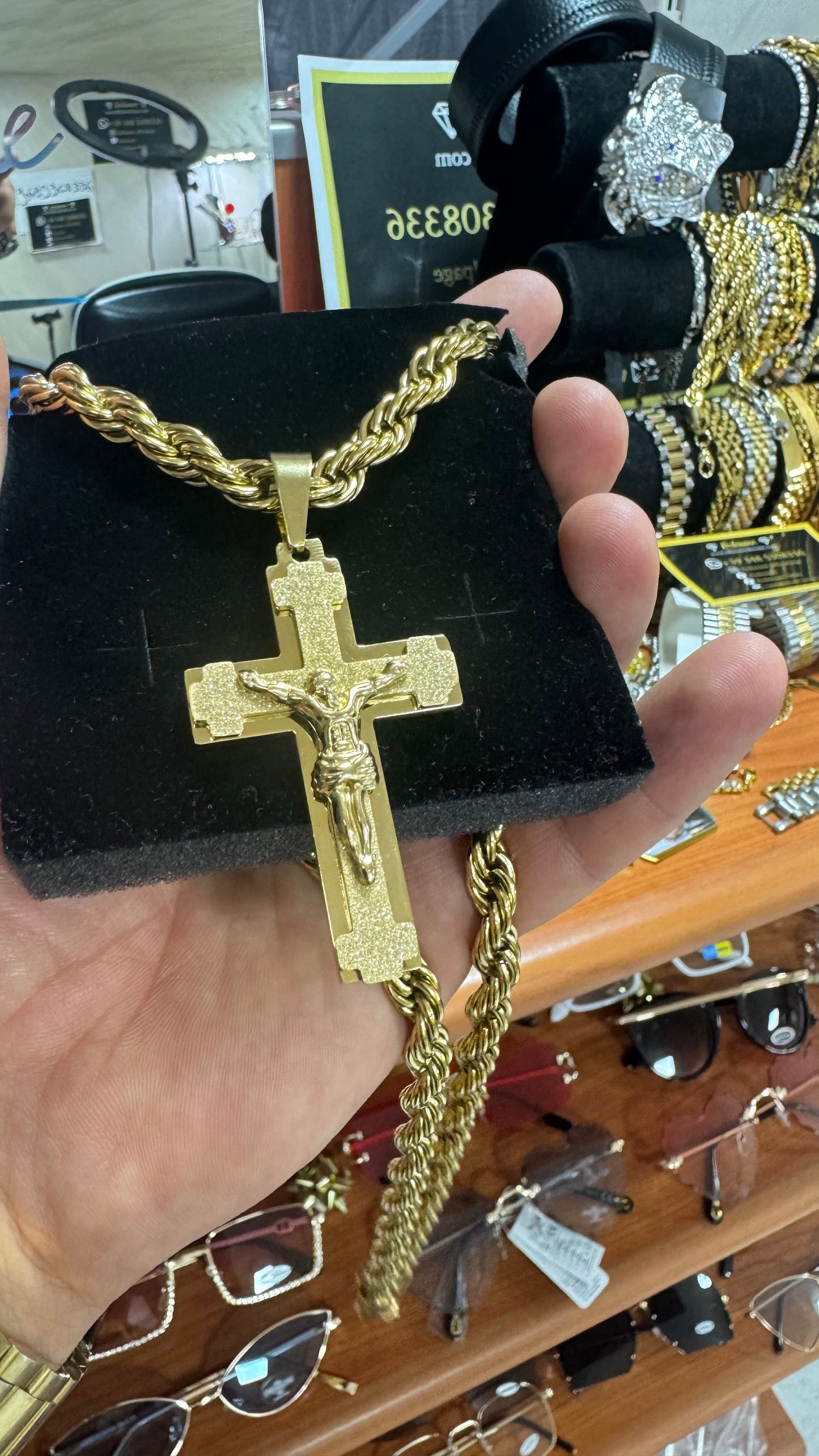 Collana con croce acciaio oro*62