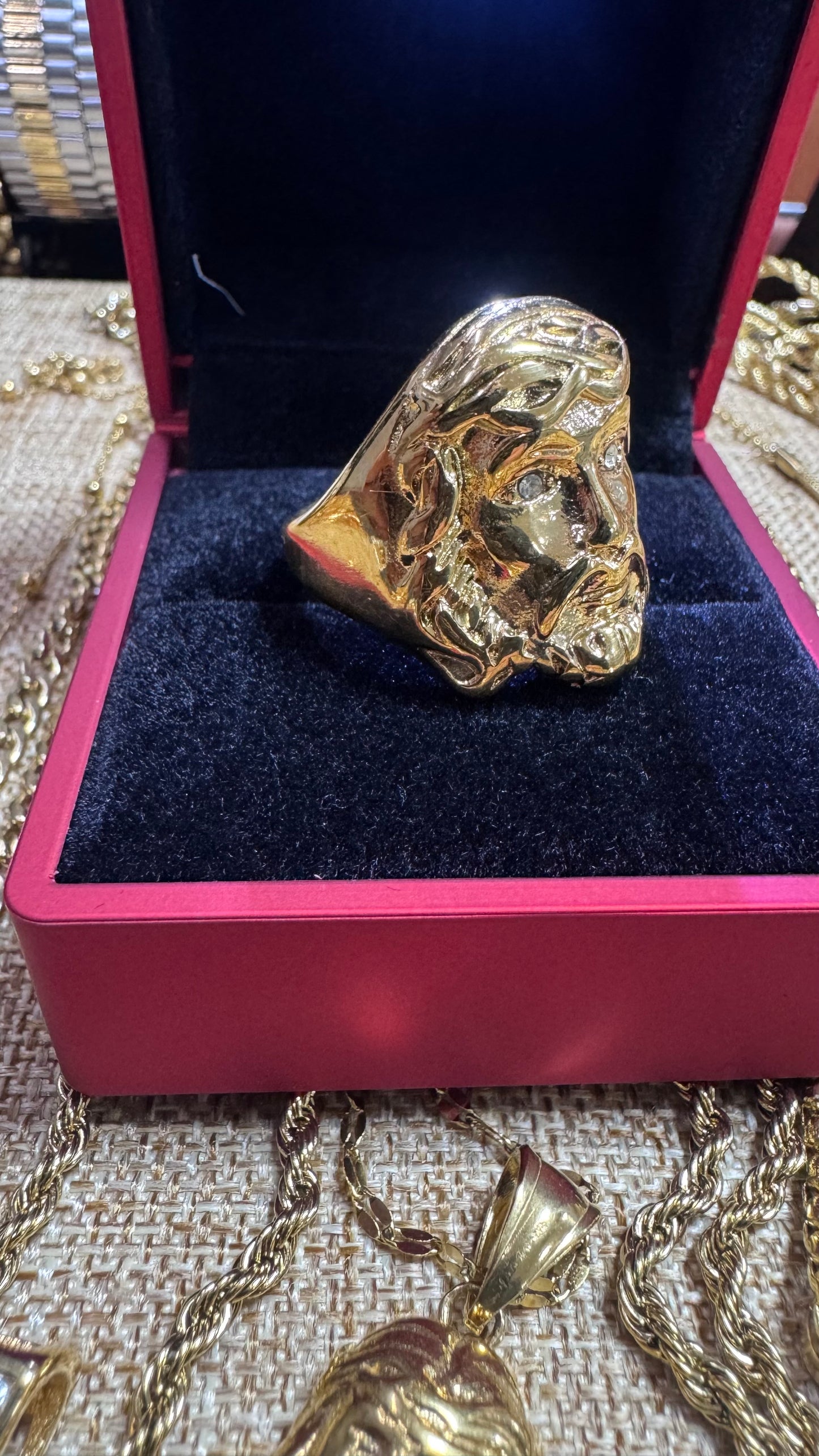 Anello testa di Gesù acciaio oro *66