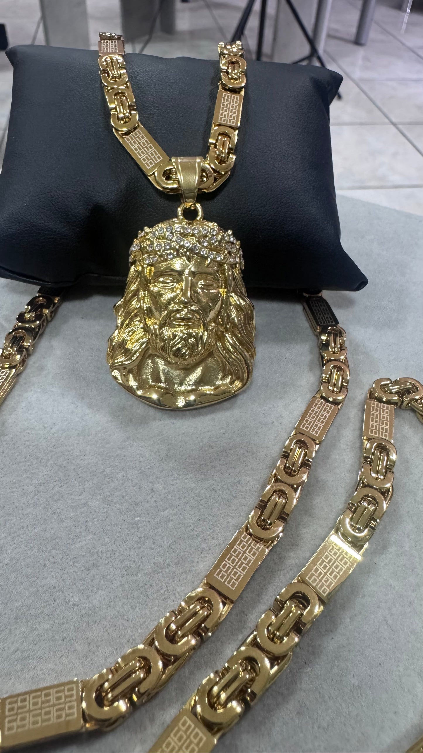 Combo Kit piastra Gesù acciaio colore oro *04