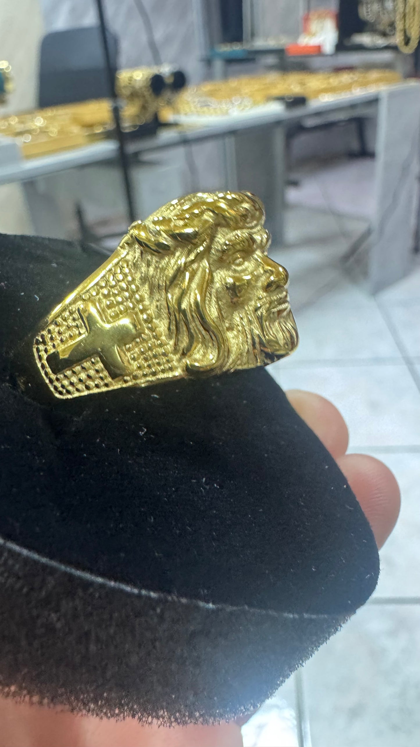 Anello testa di Gesù acciaio oro *67