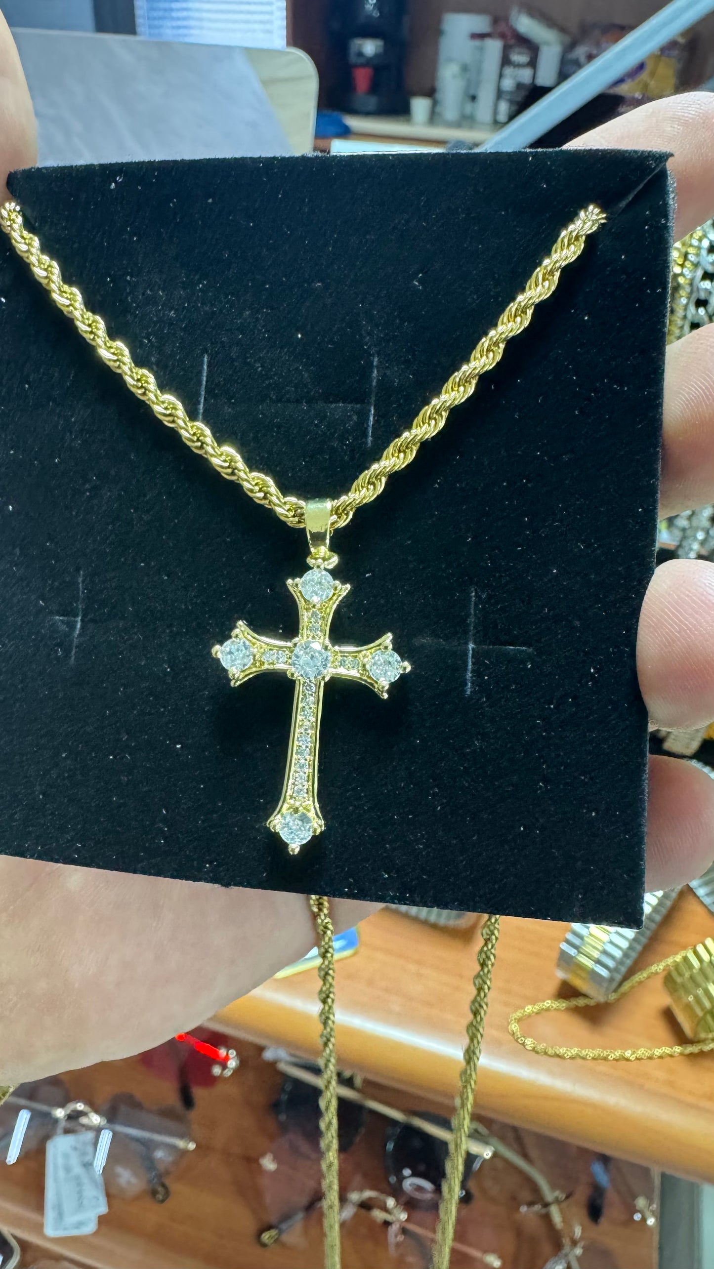 Collanina con croce acciaio oro *67