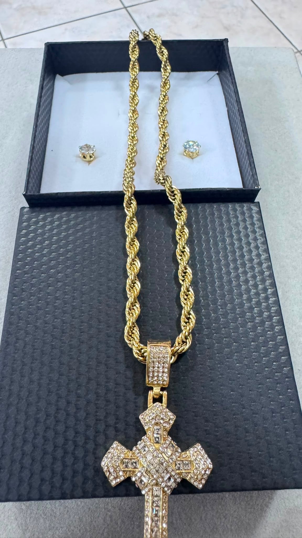 Combo kit croce pave' e orecchini acciaio *264