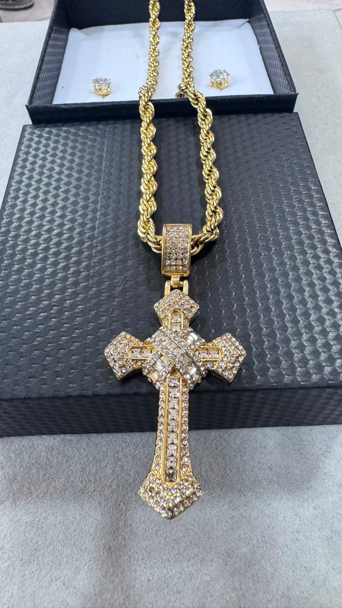 Combo kit croce pave' e orecchini acciaio *264