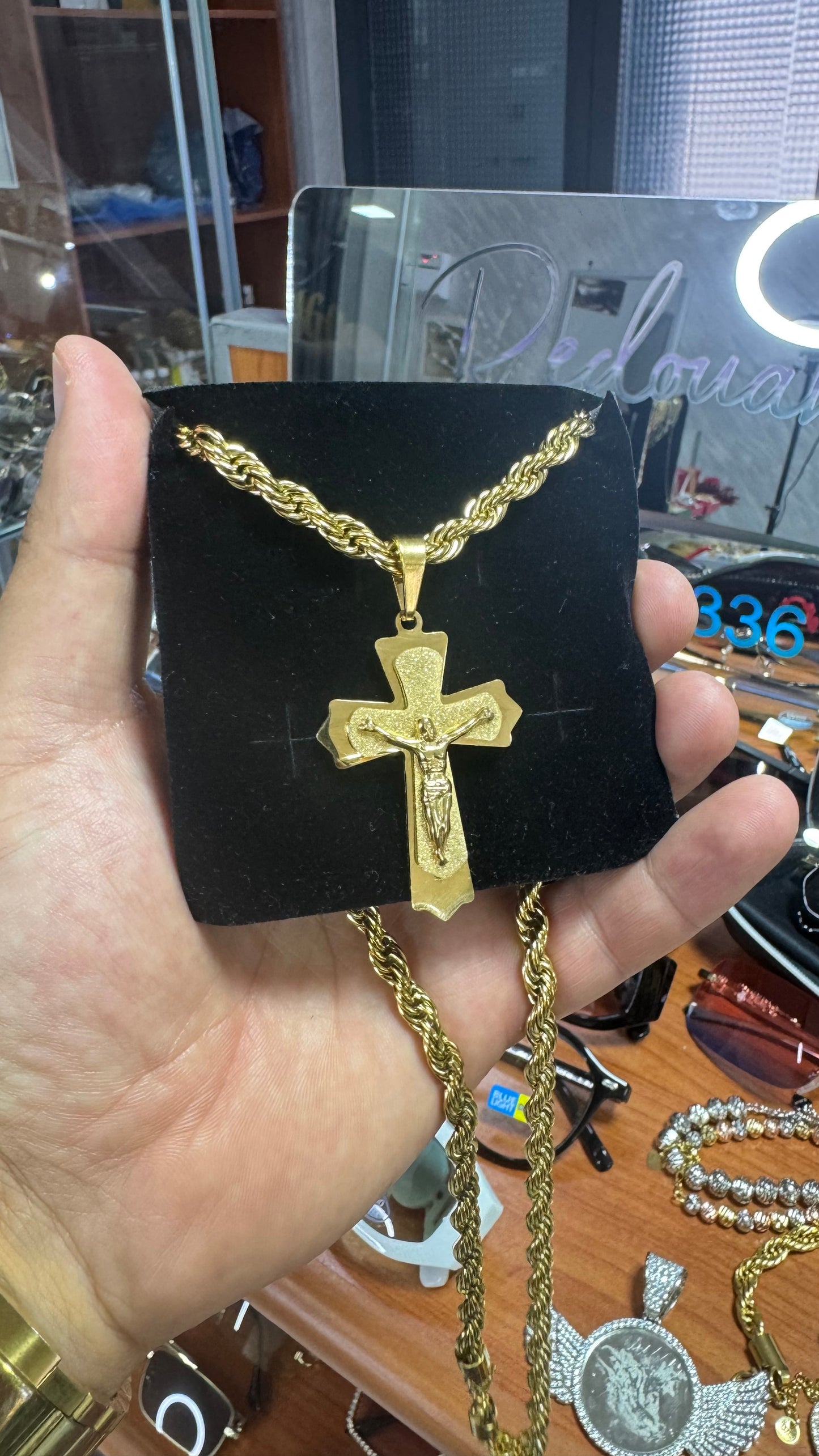 Collana con croce acciaio oro*61