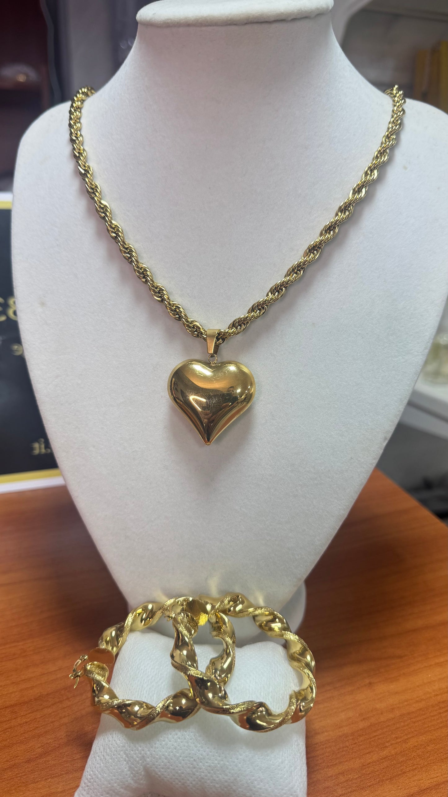 Combo collana cuore più orecchini*06