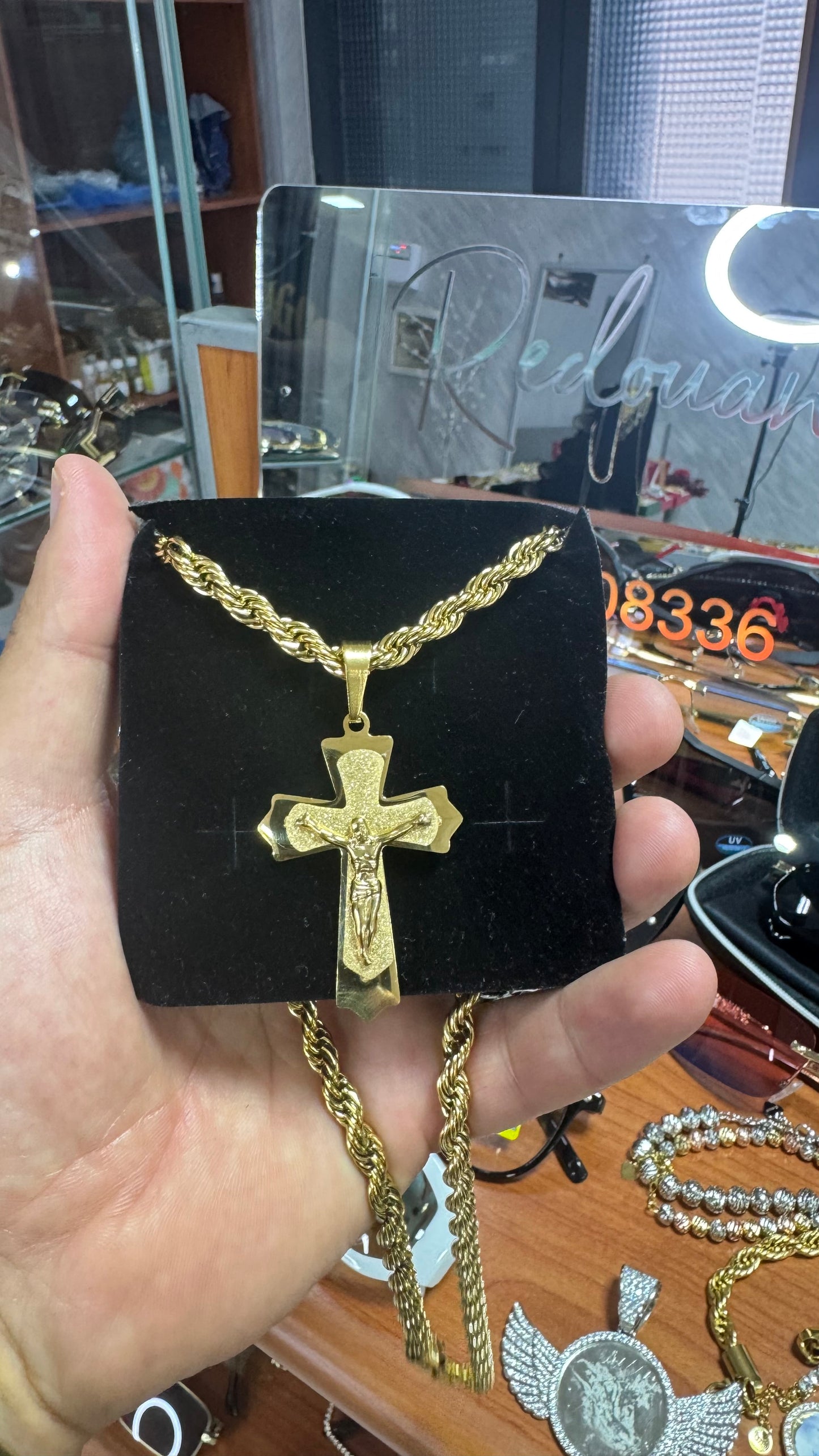 Collana con croce acciaio oro*61