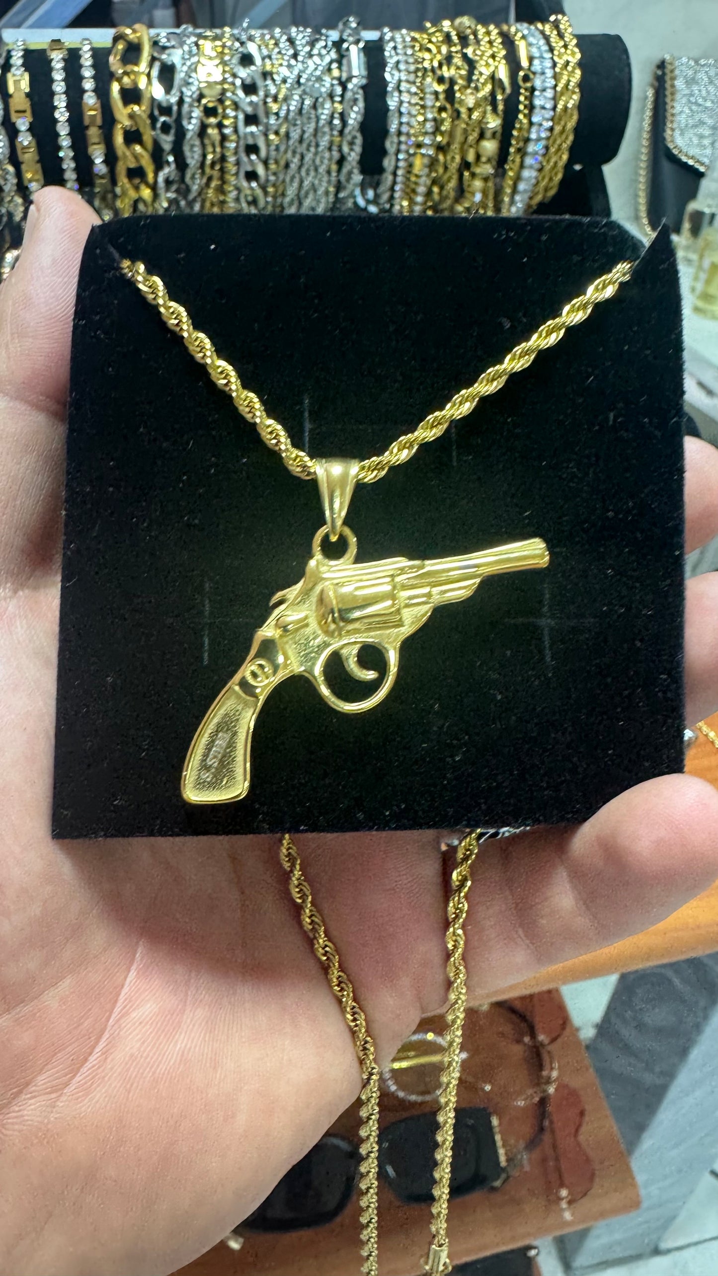 Collana con ciondolo acciaio oro *70